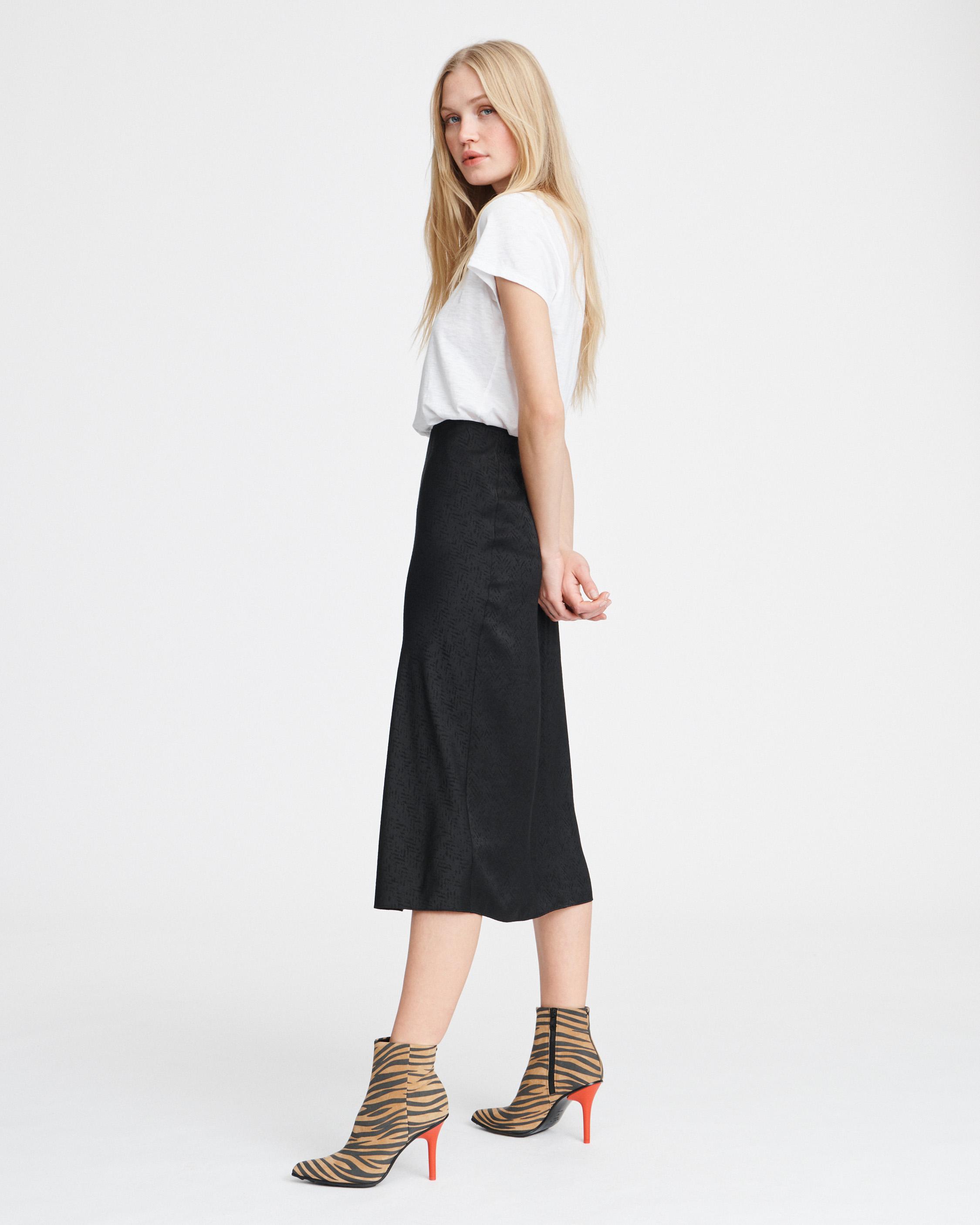 Ribbed Slit Midi Skirt Black