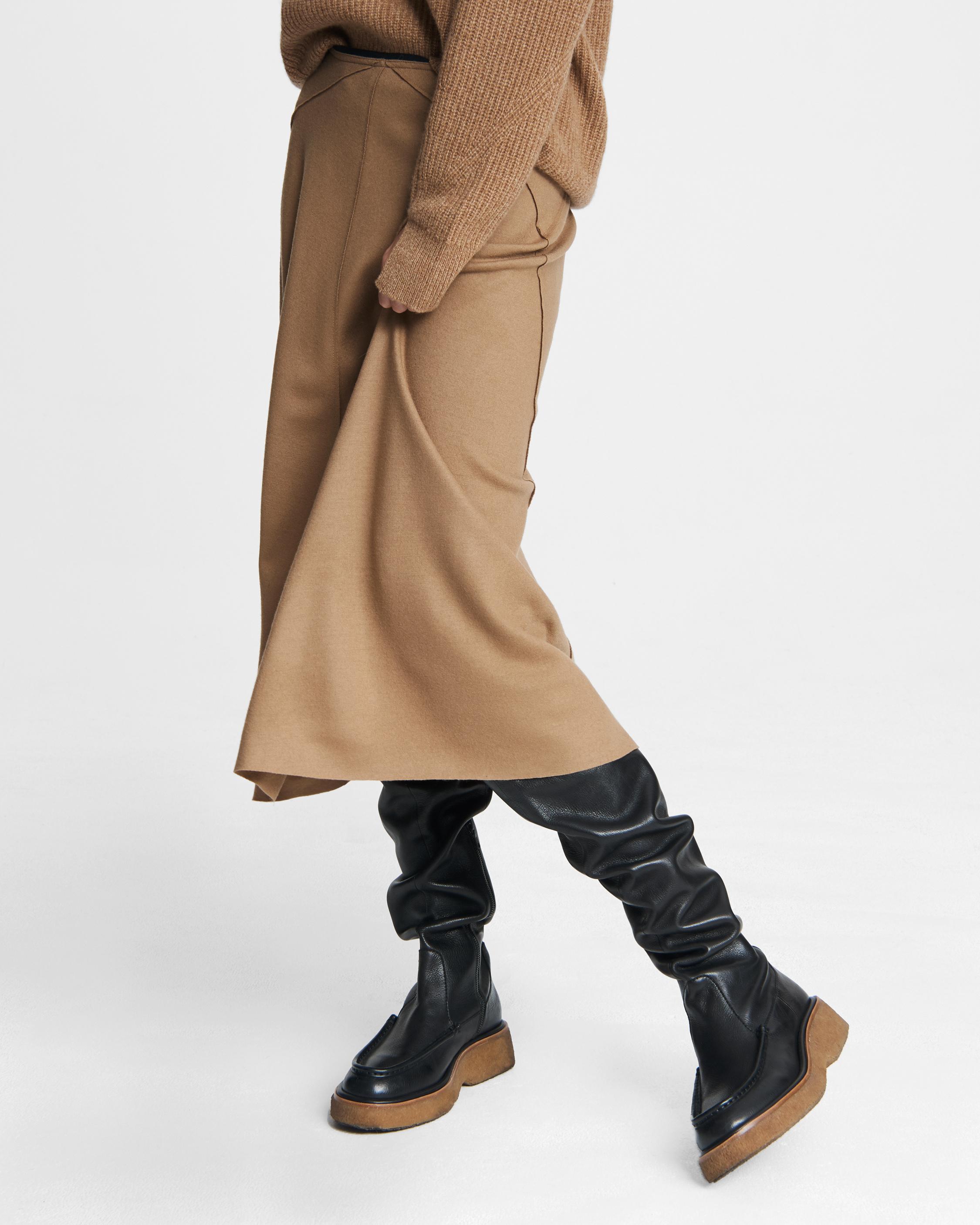Yan Midi Skirt image number 1