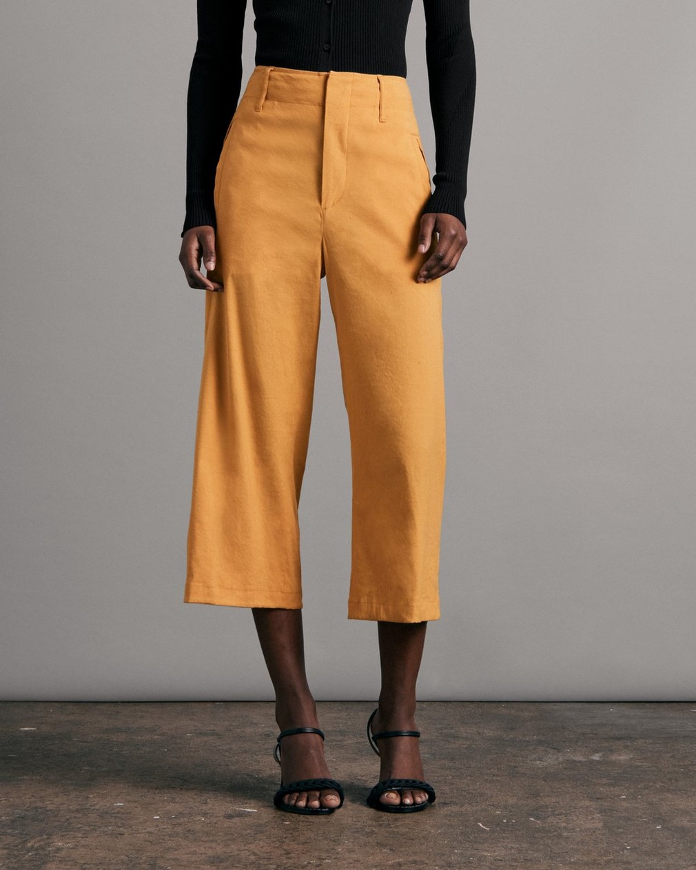 Dylan Cropped Linen Pant
