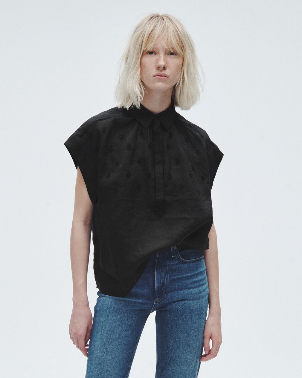 Robin Ramie Embroidered Top