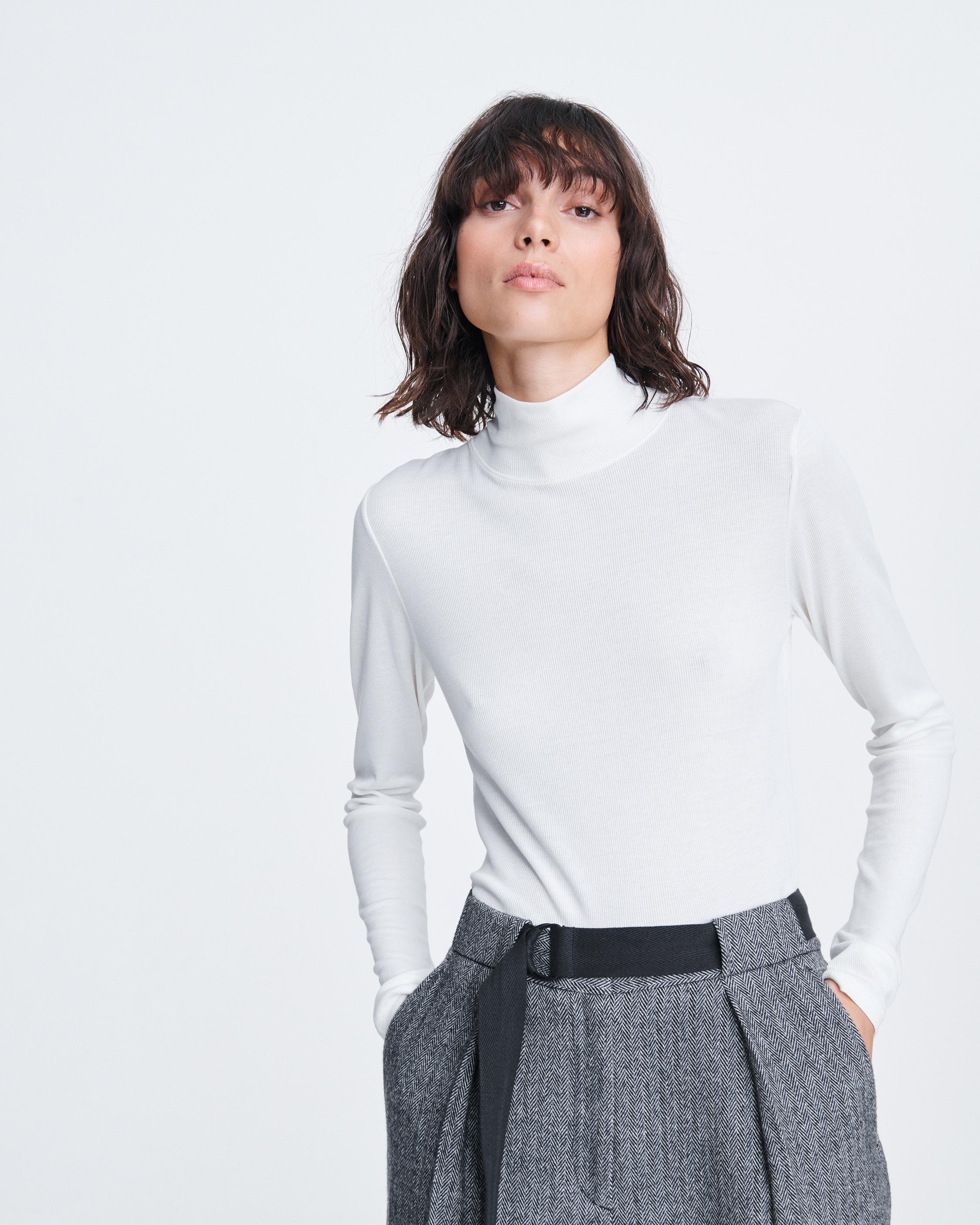 Kari Women's Ribbed Turtleneck in White | rag & bone