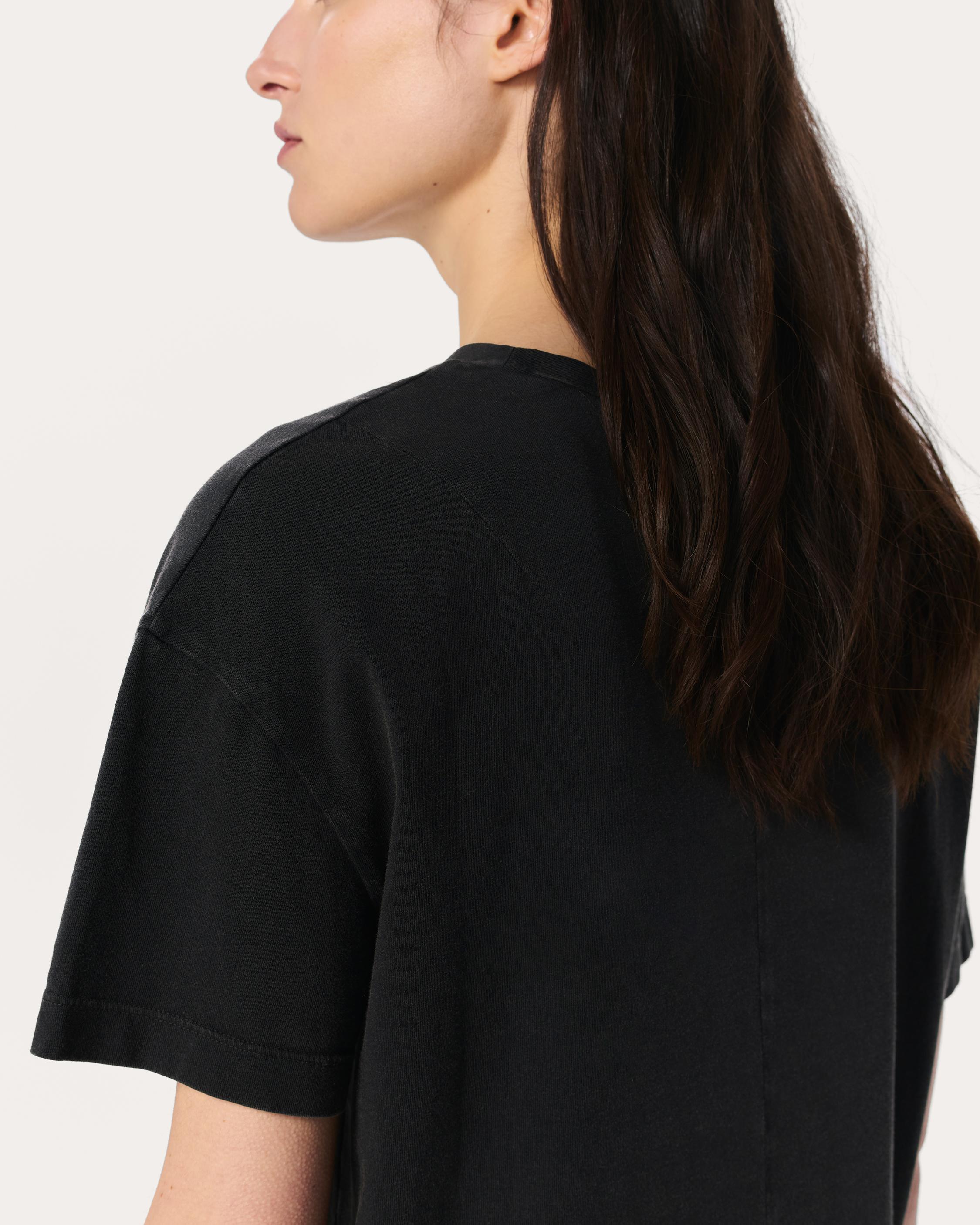 NYC Skyline Graphic Tee - image 5