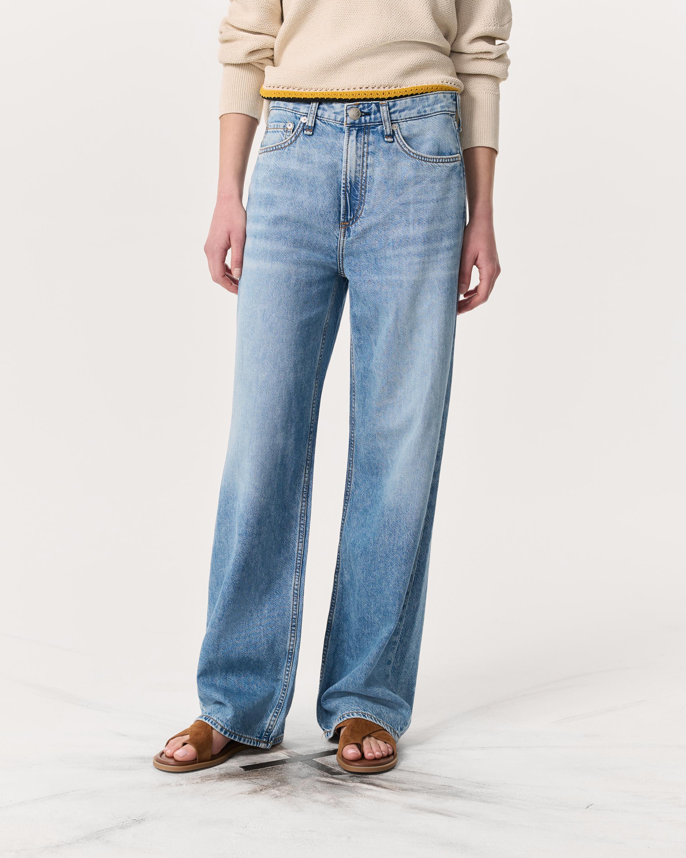 Featherweight Logan Wide-Leg Jean image number 3