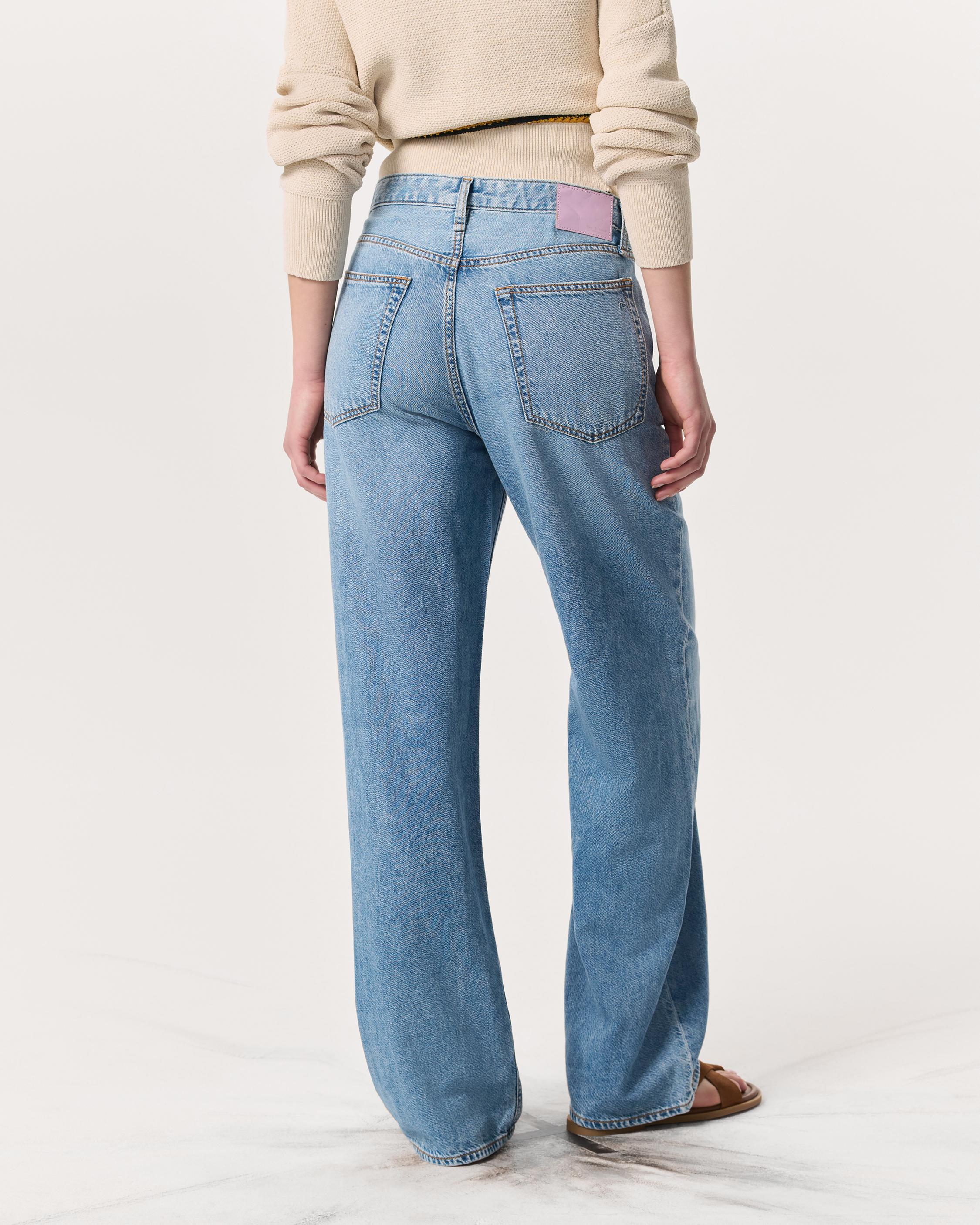 Featherweight Logan Wide-Leg Jean image number 5