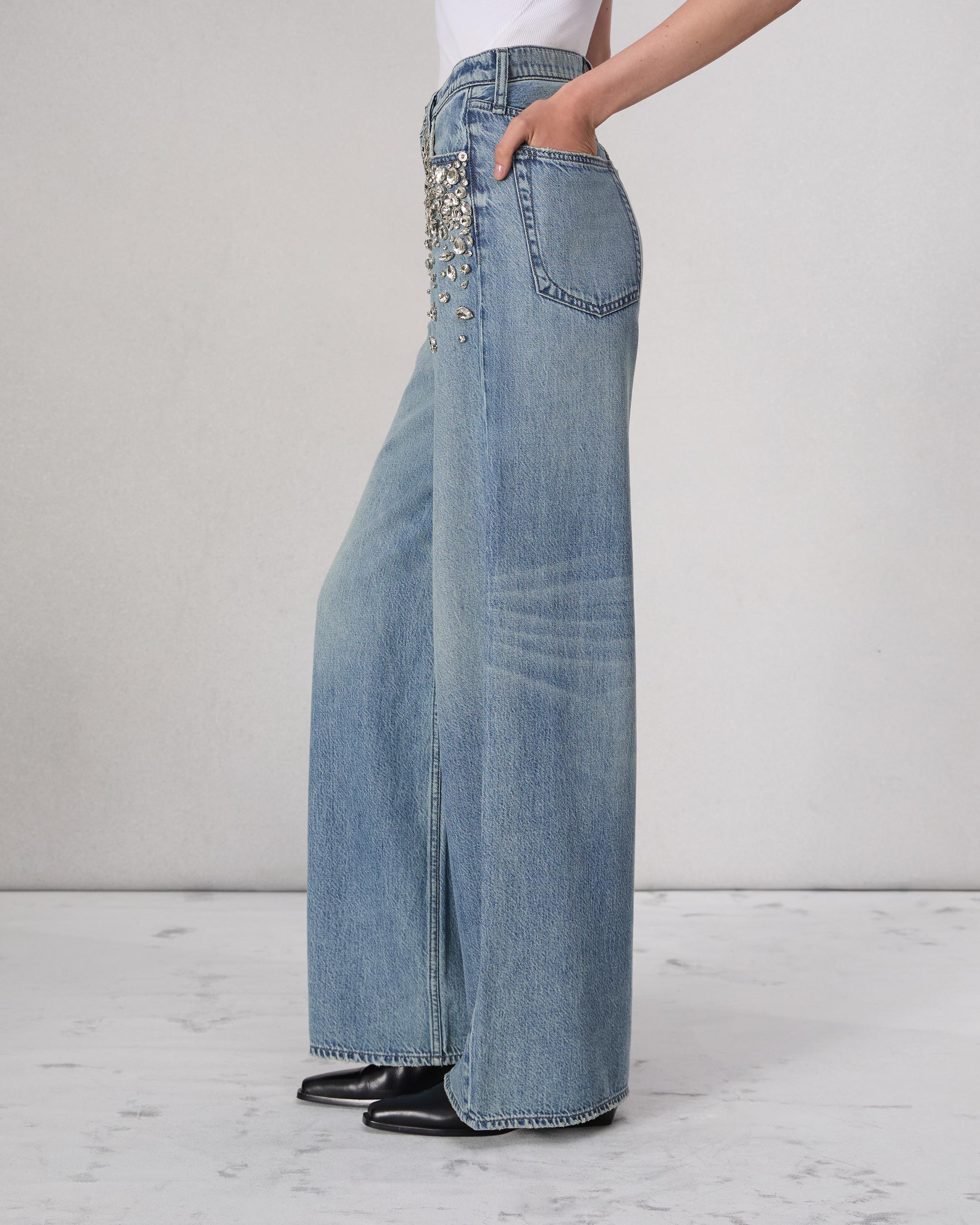 Featherweight Sofie Wide-Leg Jean image number 4