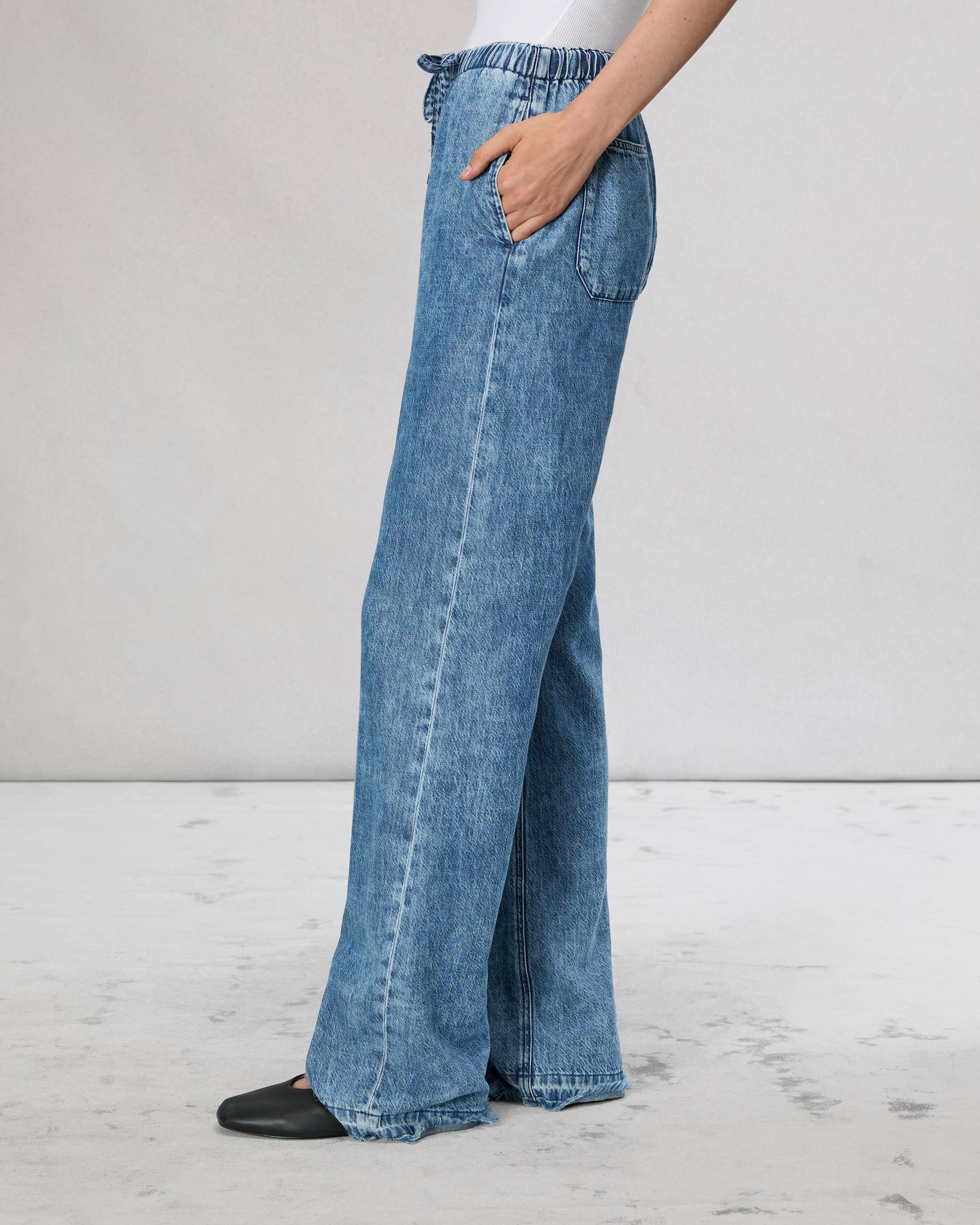 Ultra Featherweight Logan Wide-Leg Jean image number 4