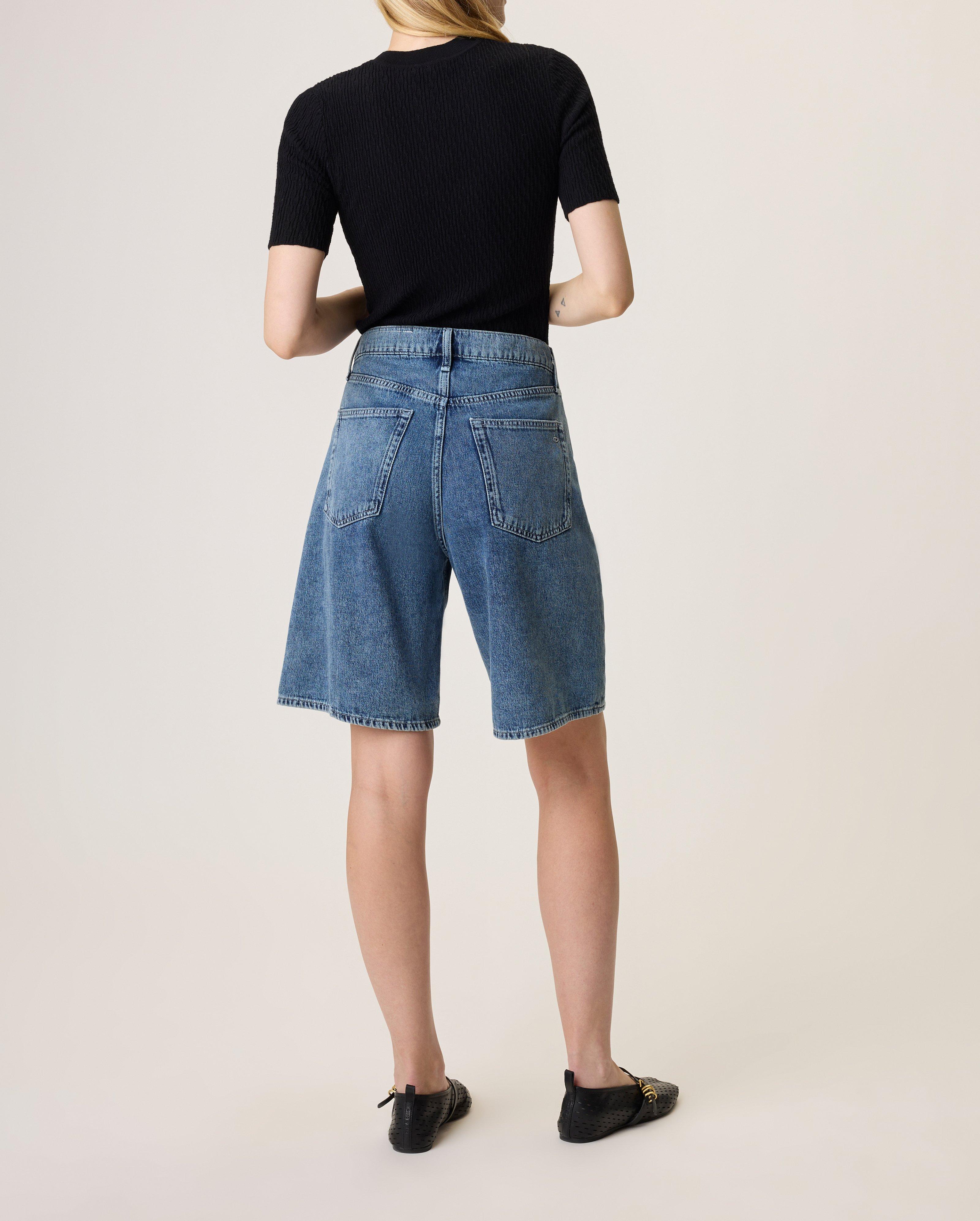 Harbor Breeze Bermuda Shorts image number 2