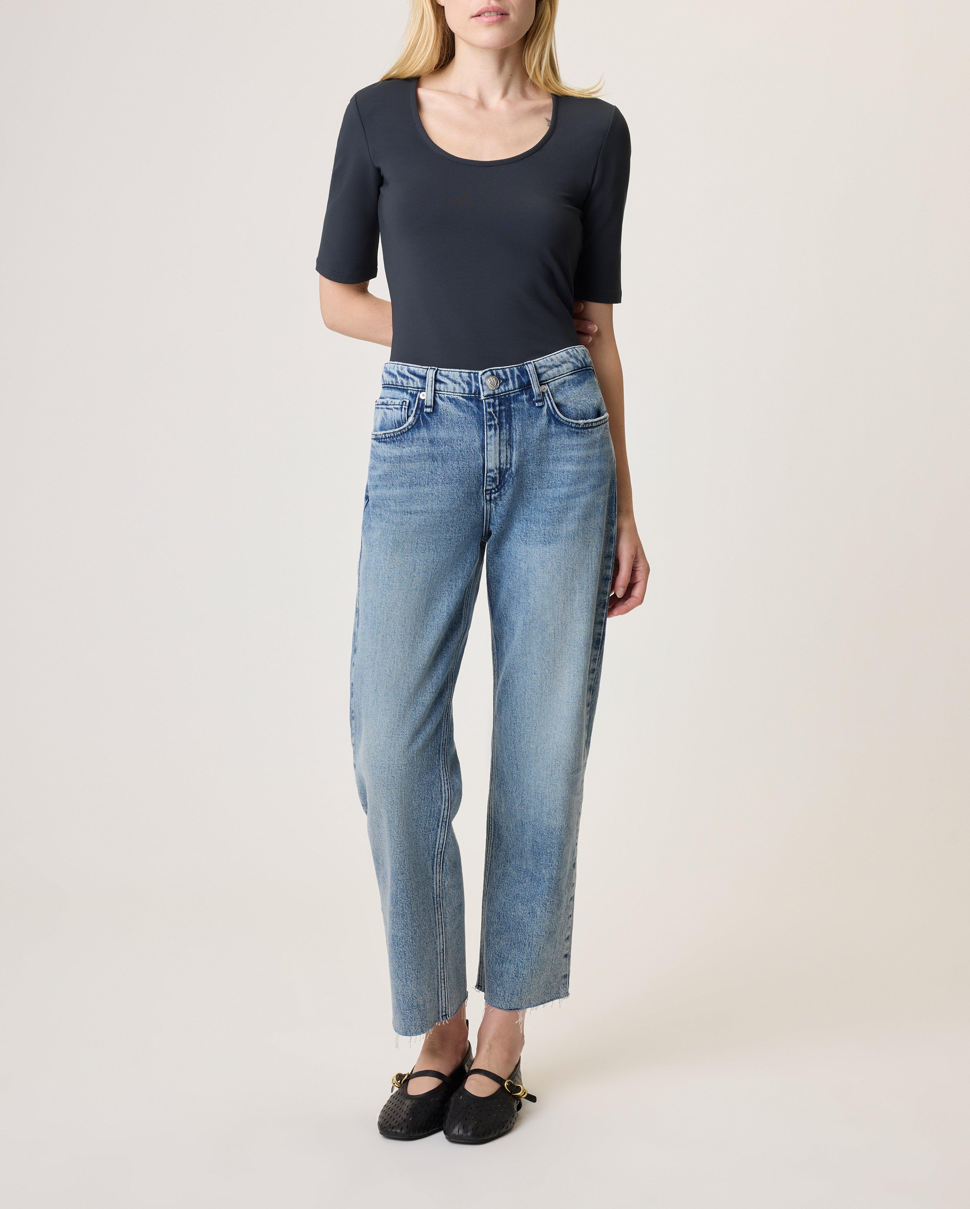 Baggy Dylan Boyfriend Jeans image number 1