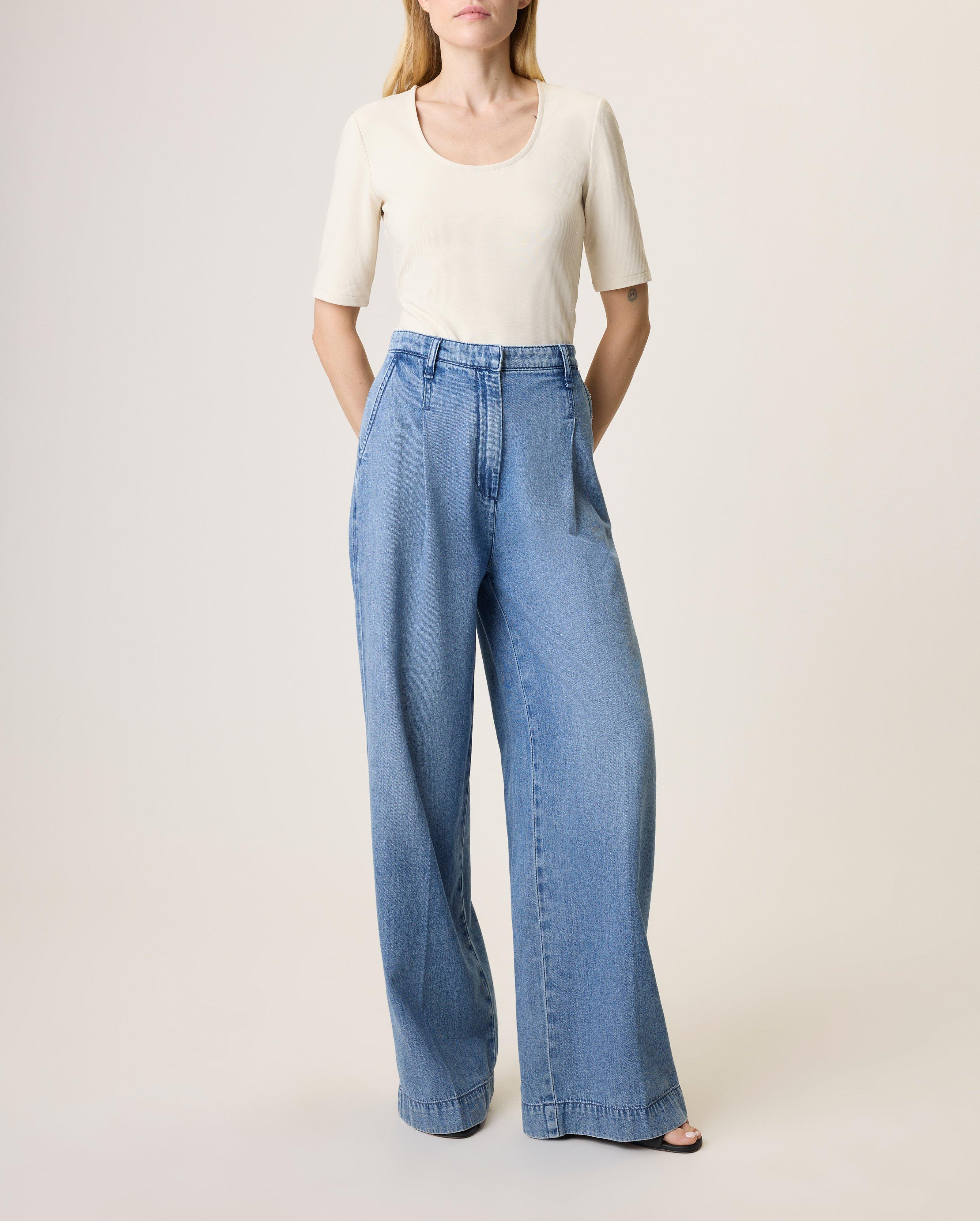 Aurora Pleated Trouser image number 1