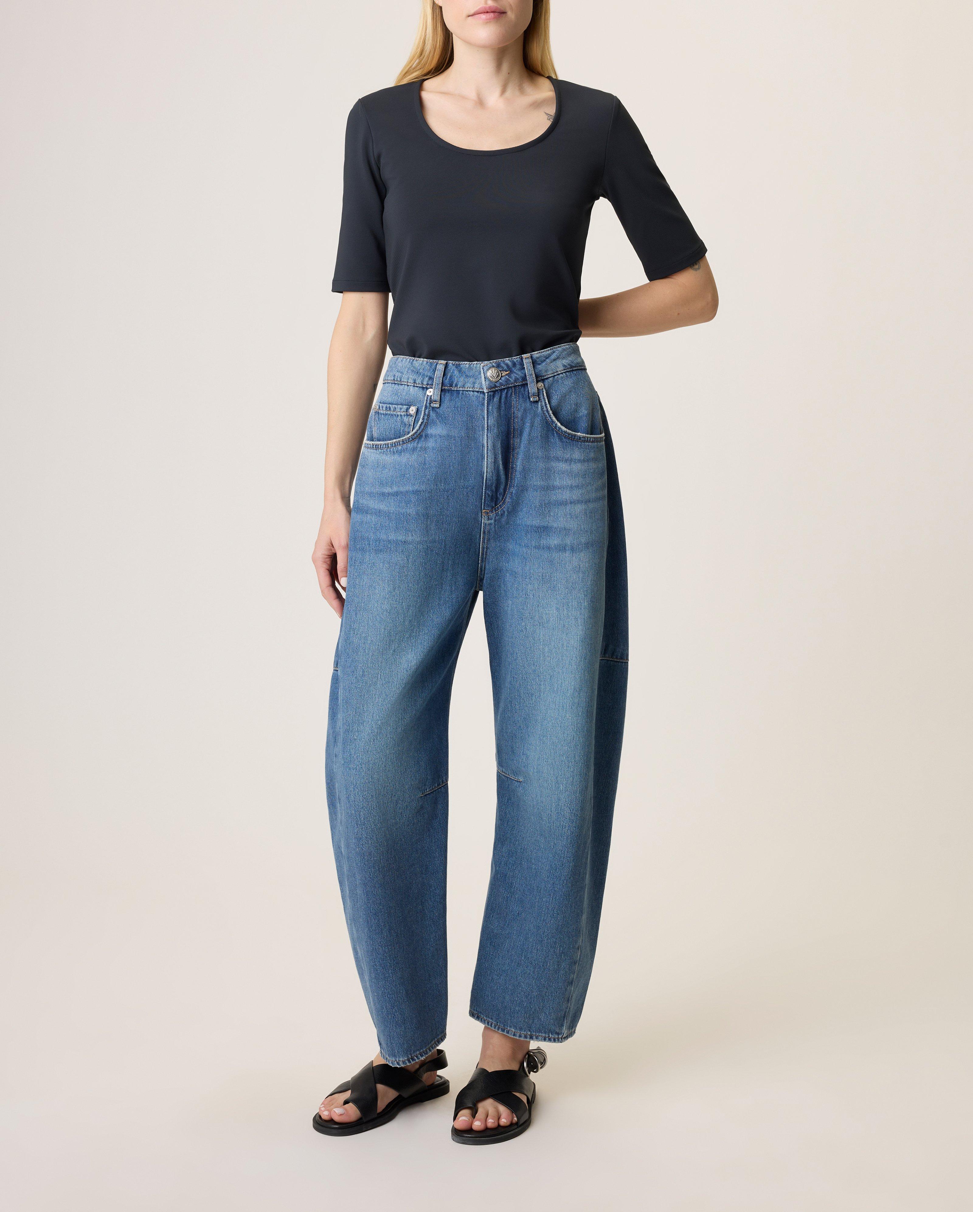 Chase High-Rise Barrel Jeans image number 1
