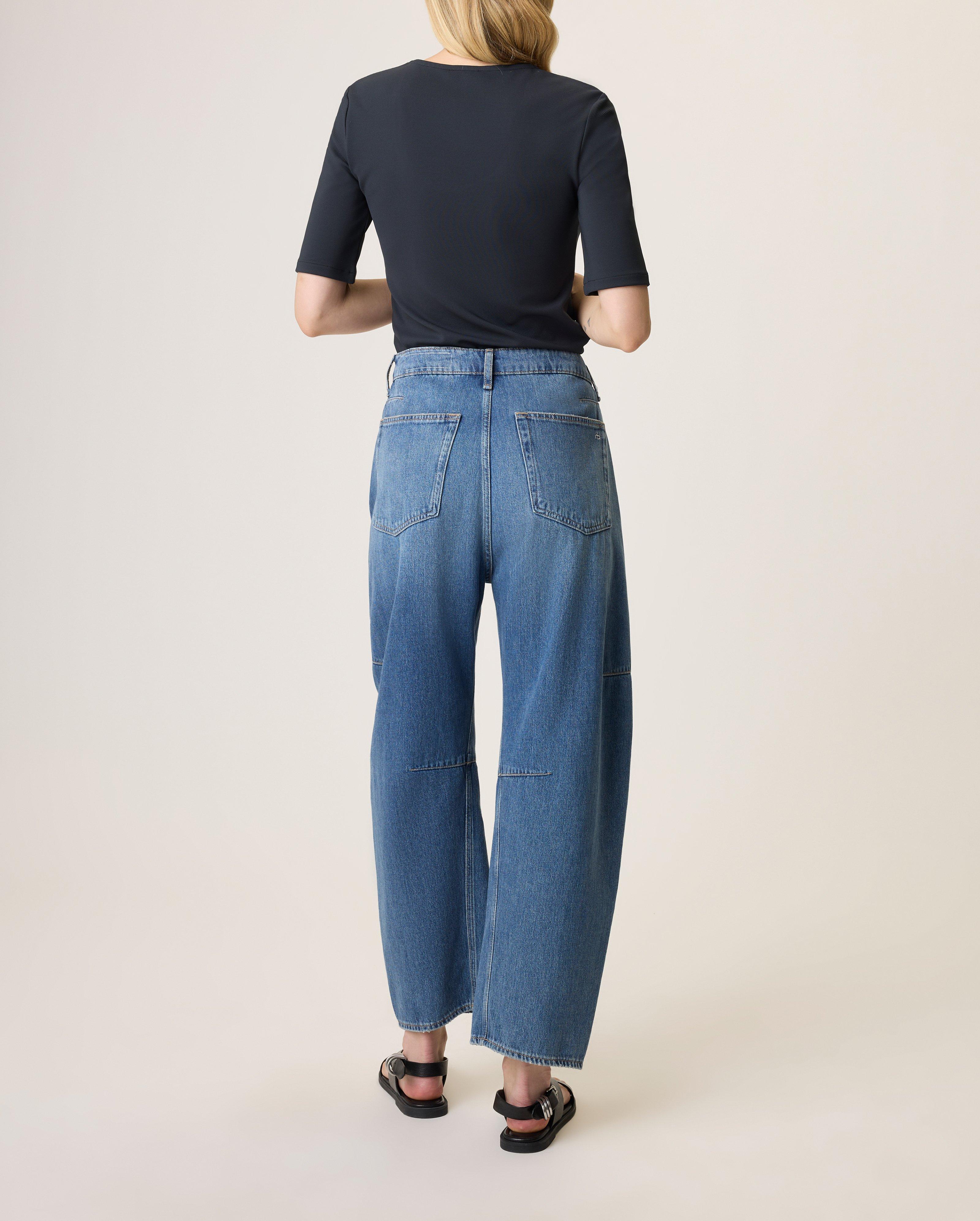 Chase High-Rise Barrel Jeans image number 2