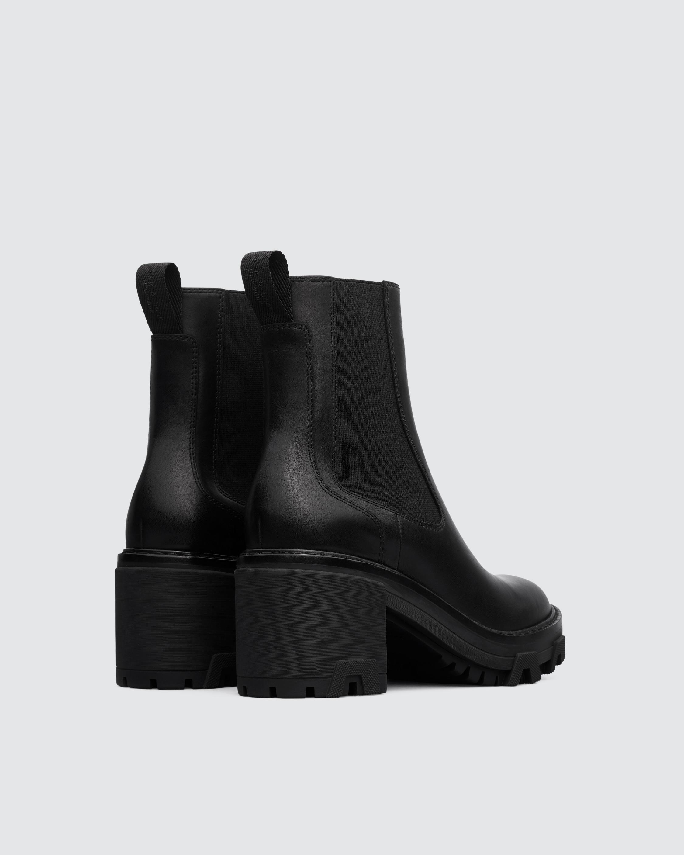 Kendall and outlet kylie chelsea boots