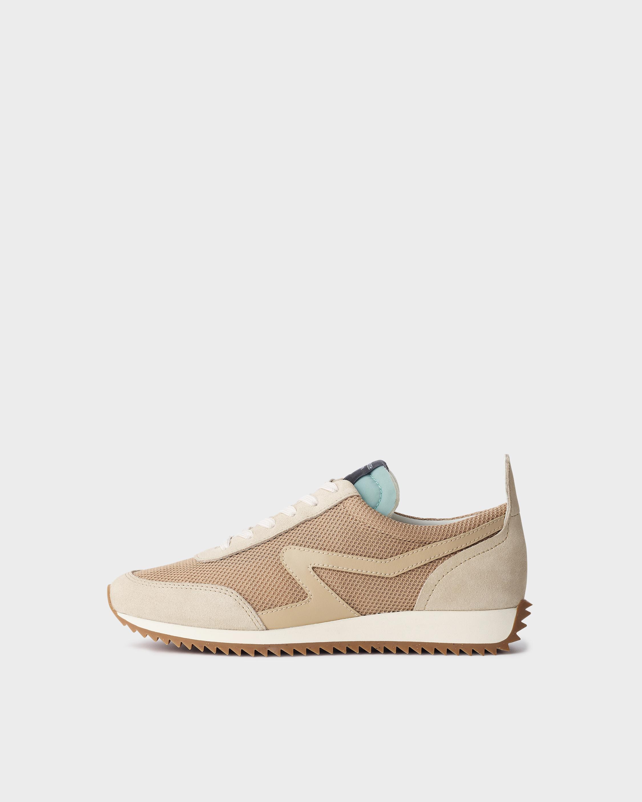 Retro Runner - Recycled Materials image number 1
