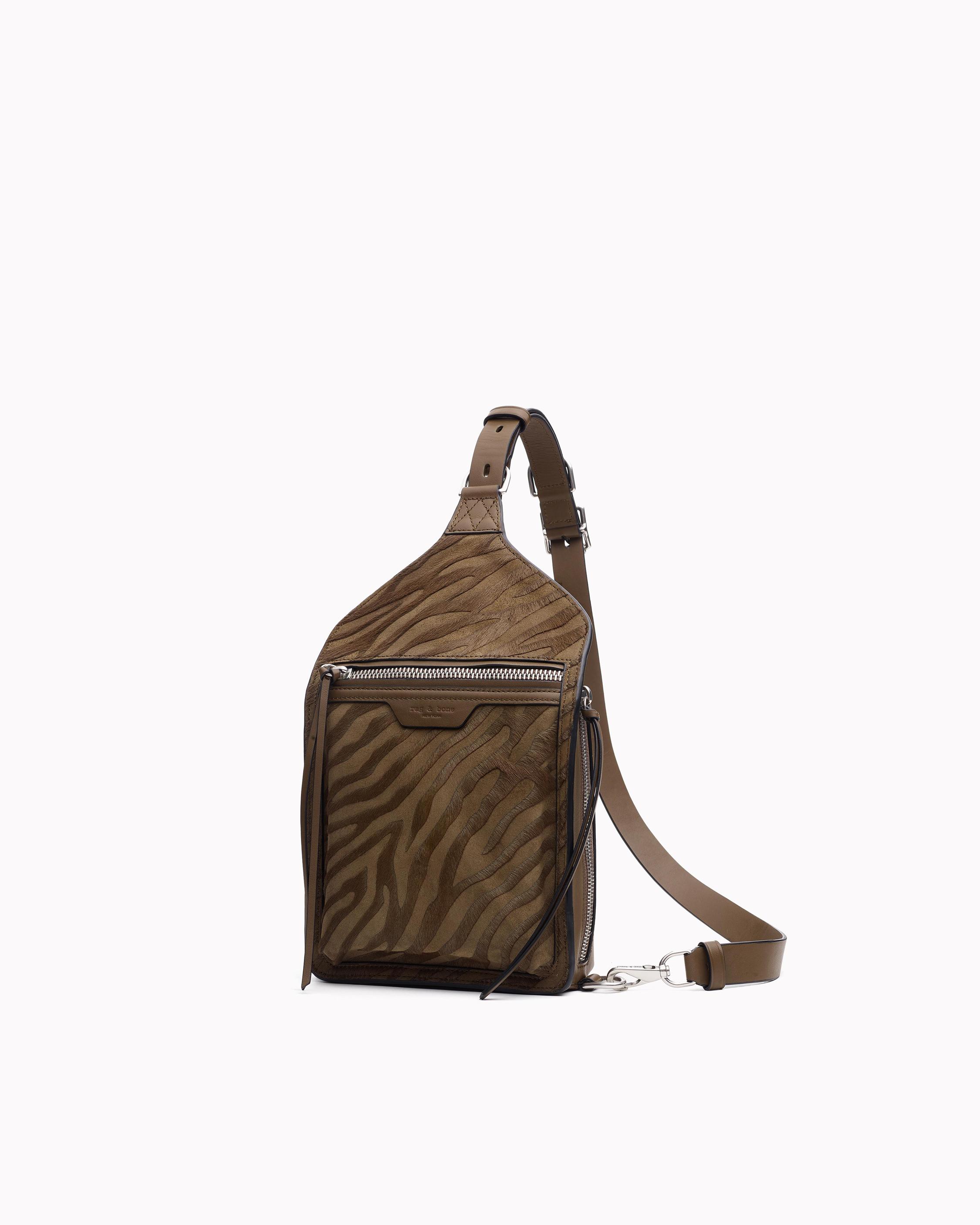 Elliot store sling pack