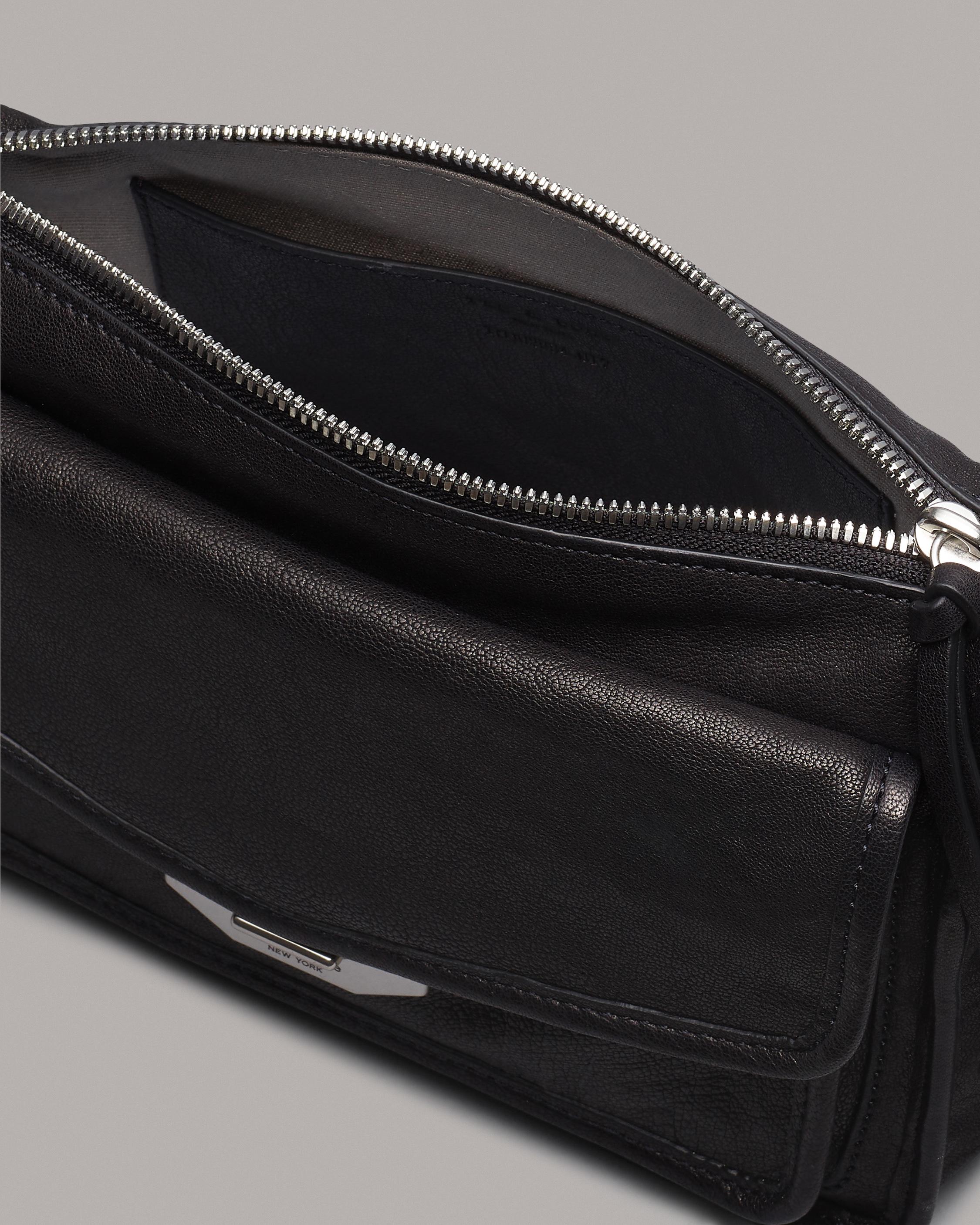 Small Field Messenger - Leather - Black | rag & bone