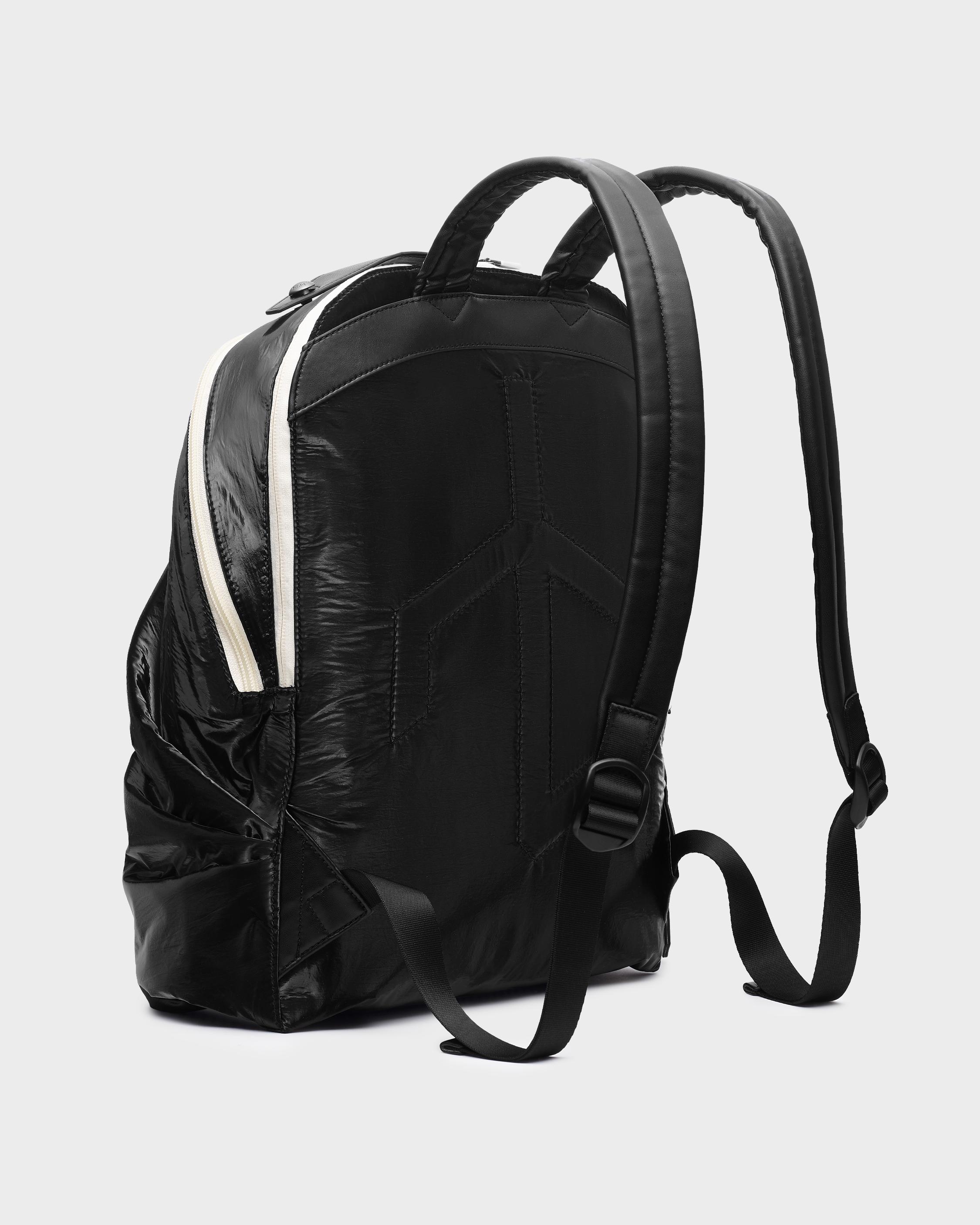 Prime archive backpack clearance bow