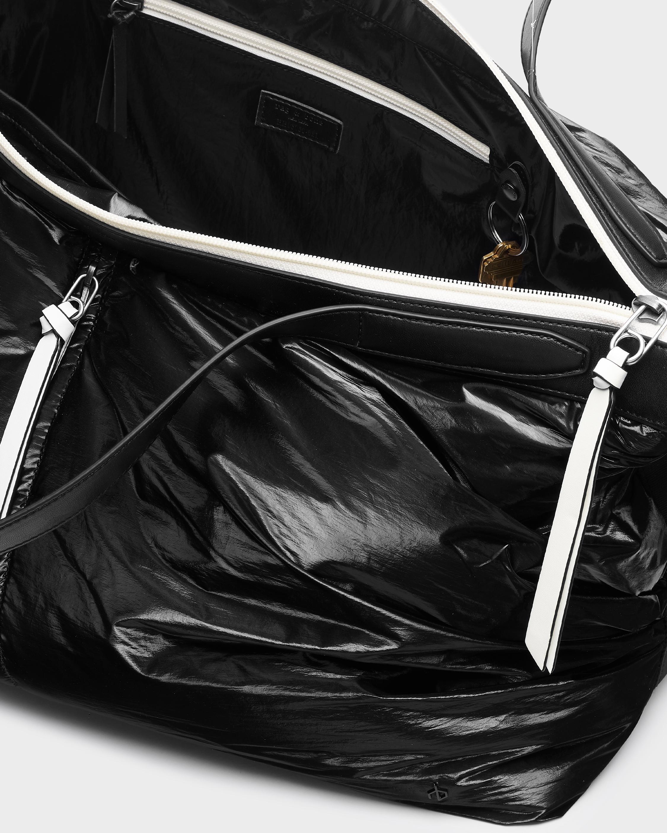 Rag and Bone Cloud Duffle Bag in Black in Vermont