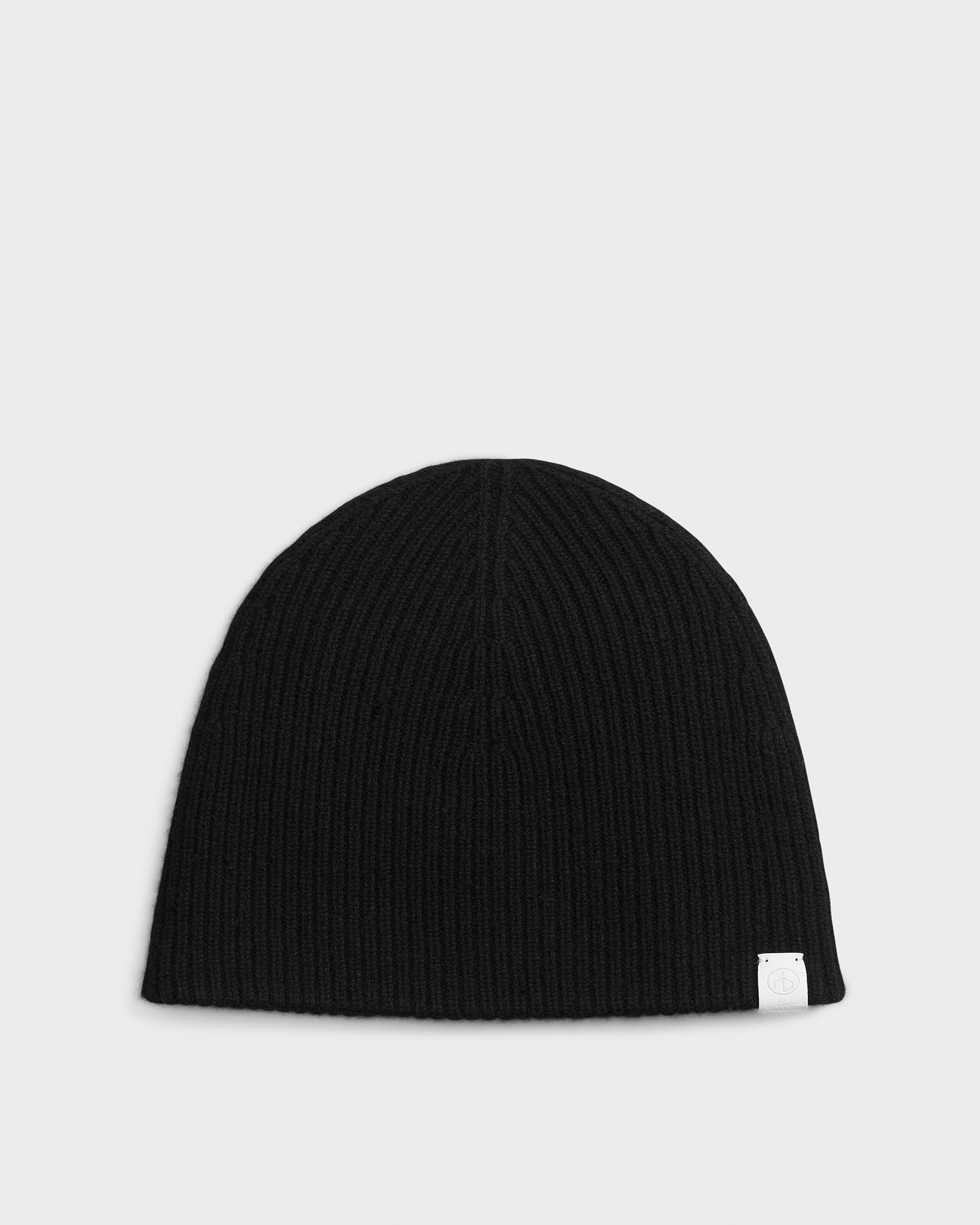 Ribbed Cashmere Beanie in Black