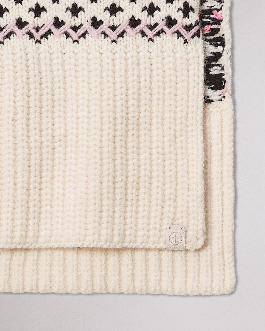 Image 80: Leigh Fair Isle Scarf