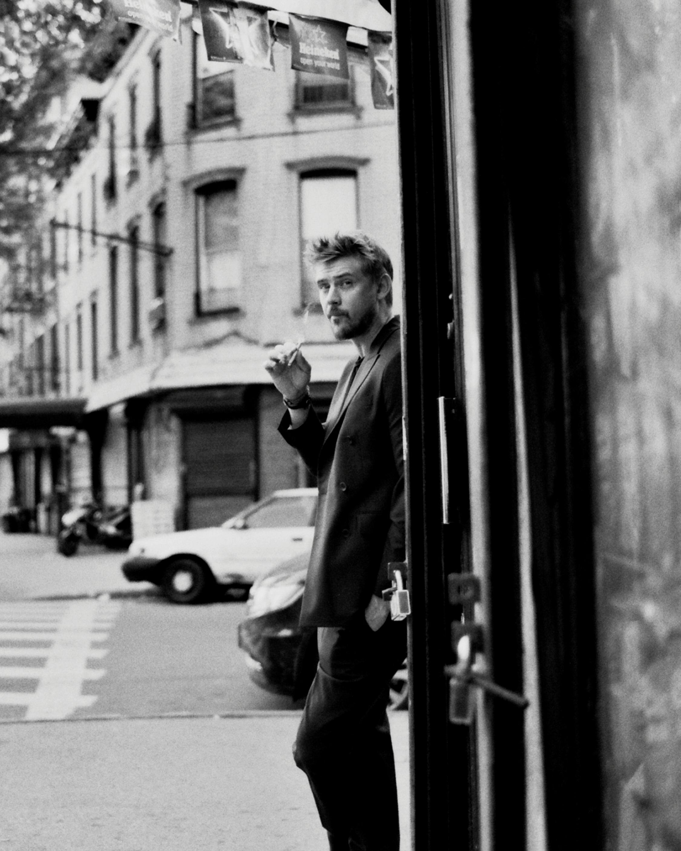 Boyd Holbrook Look 5 image number 1