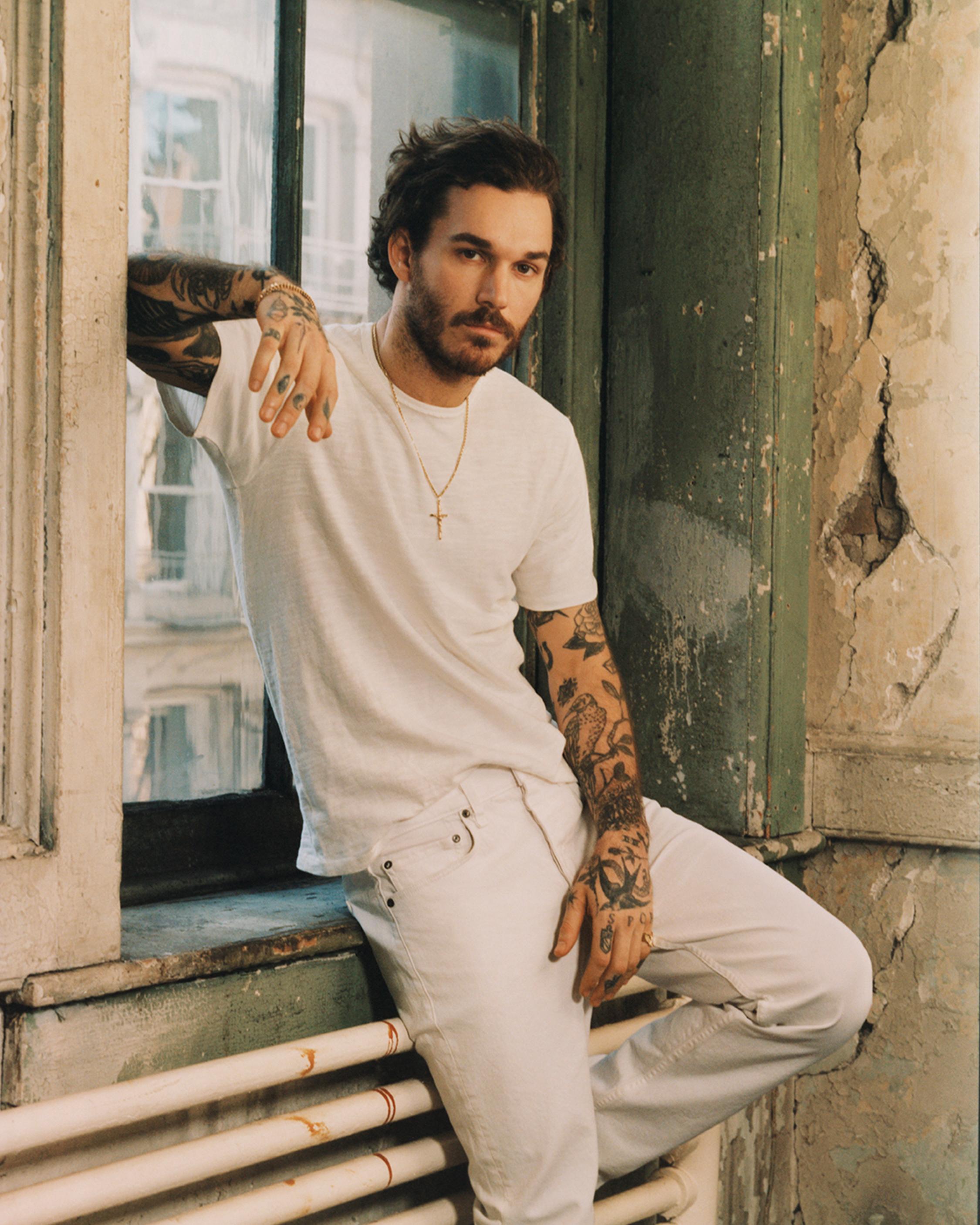 David Alexander Flinn Look 2 image number 1