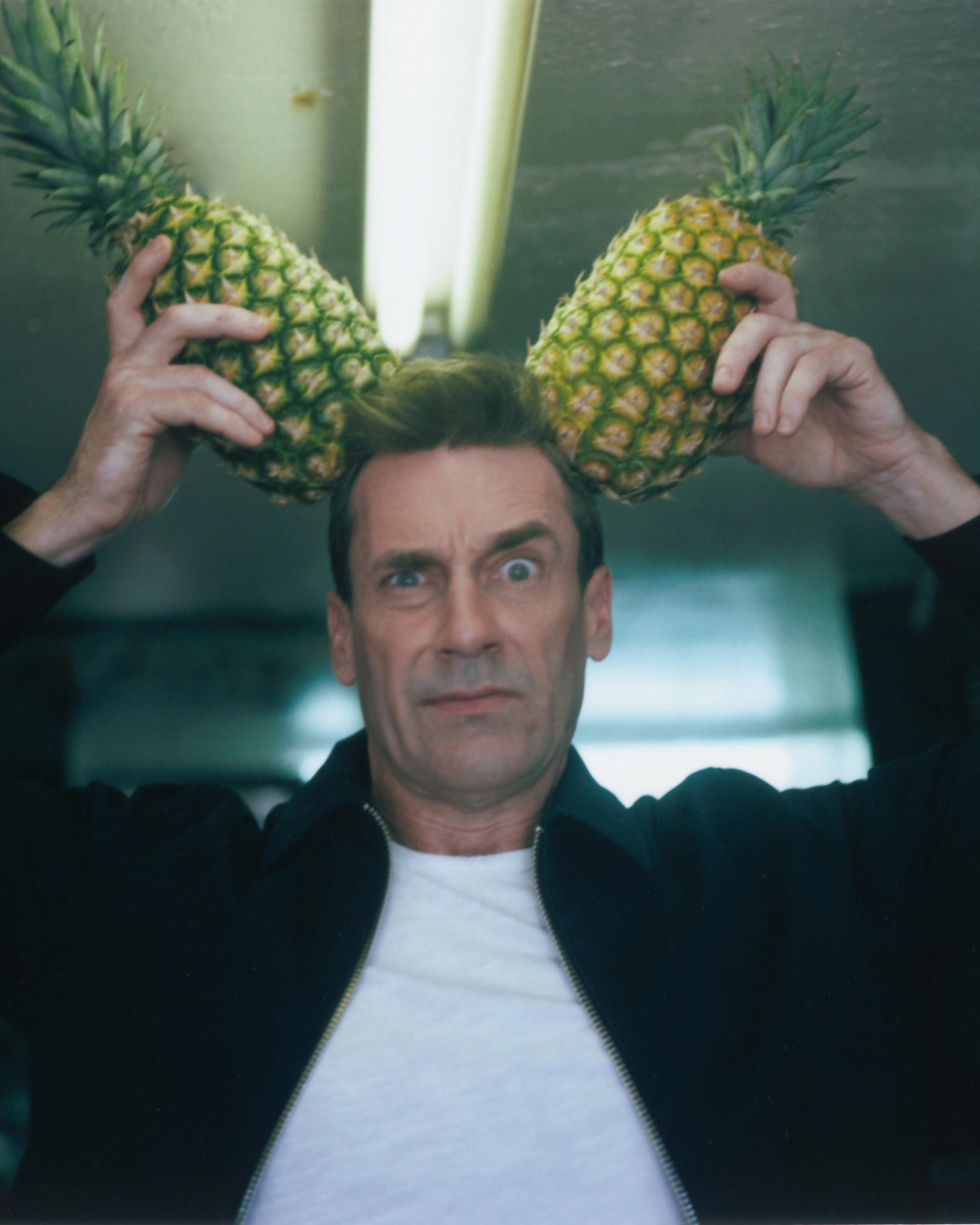 Jon Hamm Look 3 image number 1
