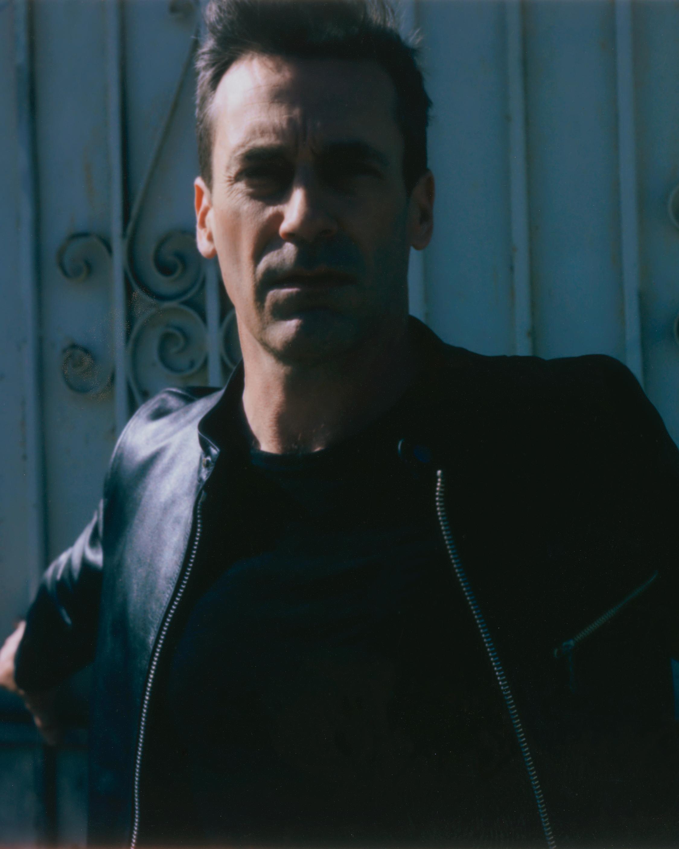 Jon Hamm Look 8 image number 1