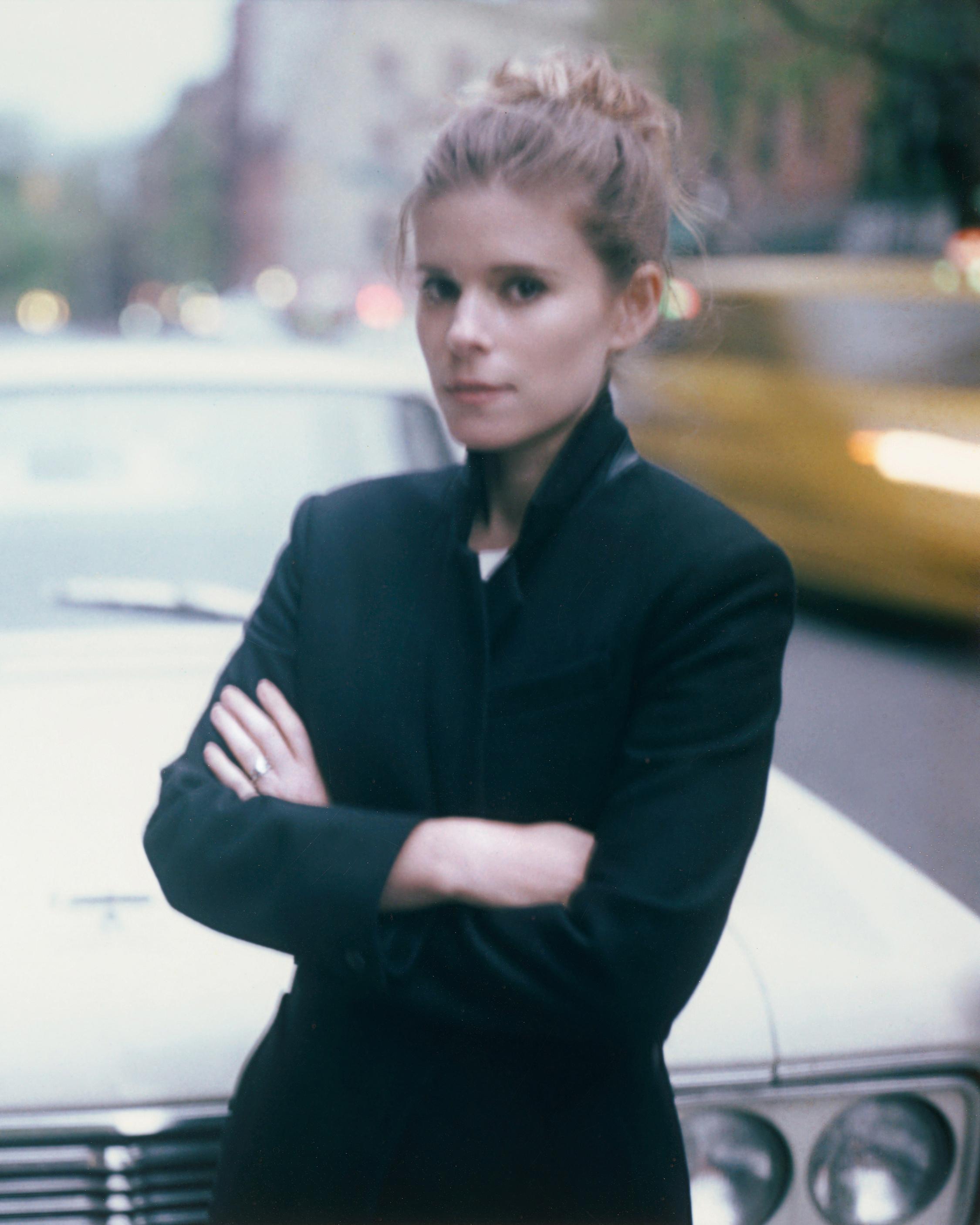 Kate Mara Look 2 image number 1