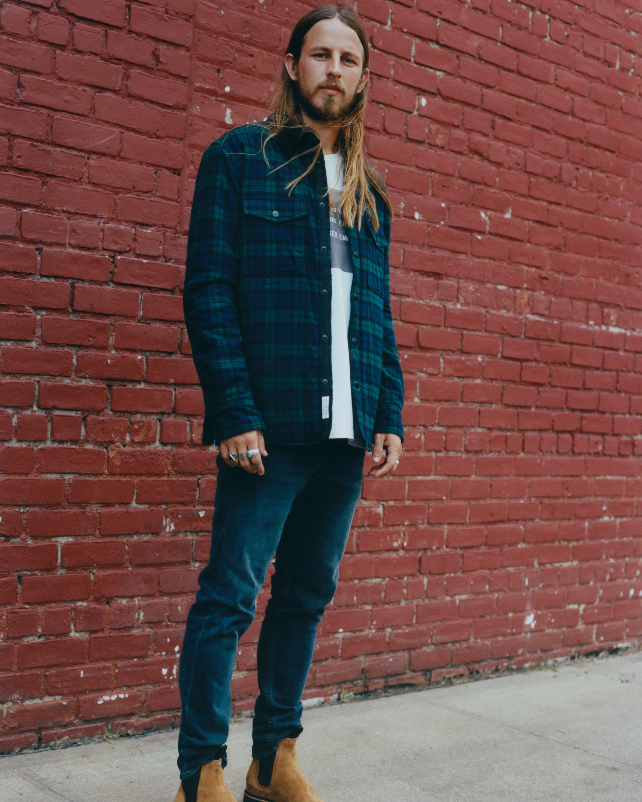Riley Hawk Look 1 image number 1