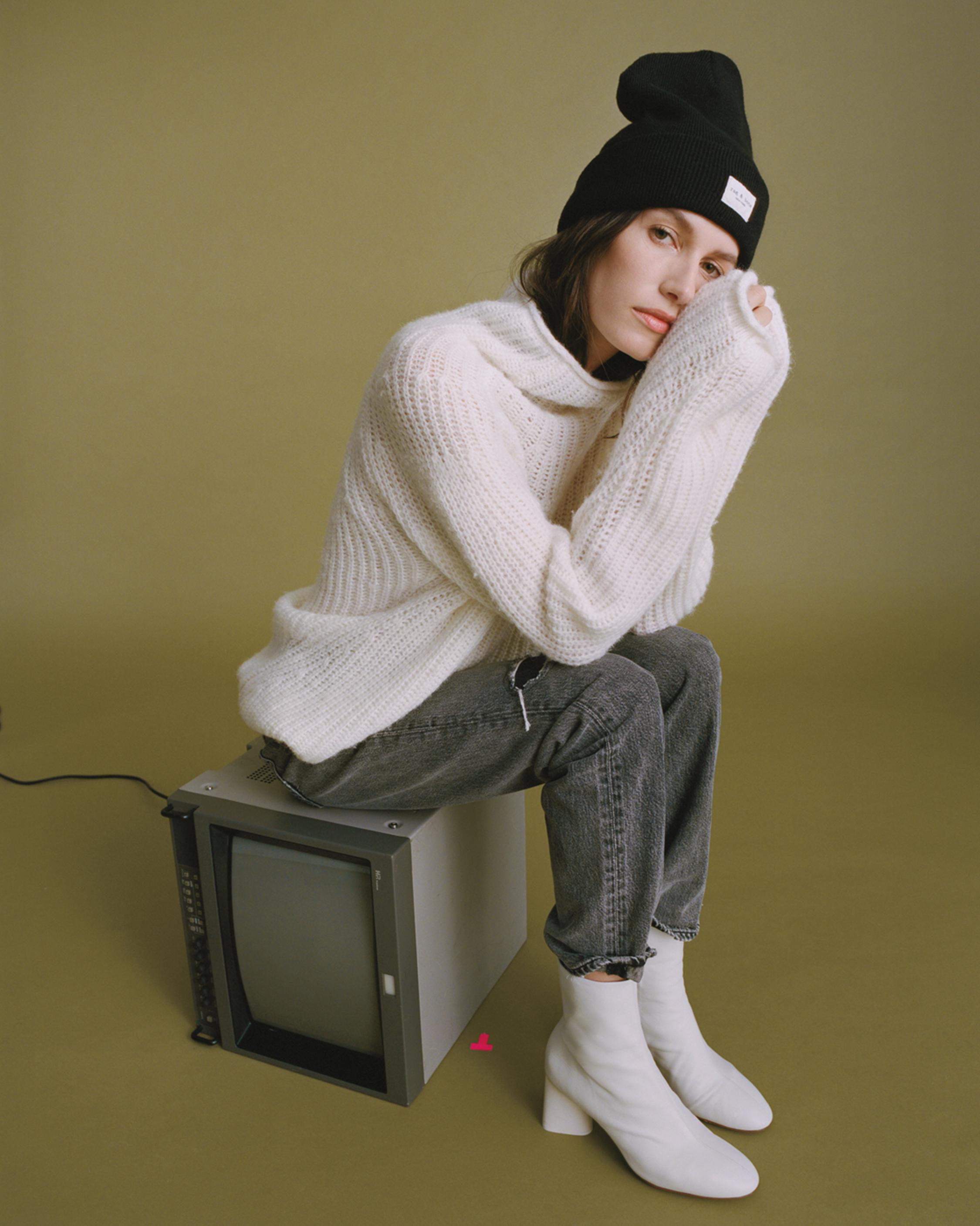 Rose Gilroy Look 8 image number 1