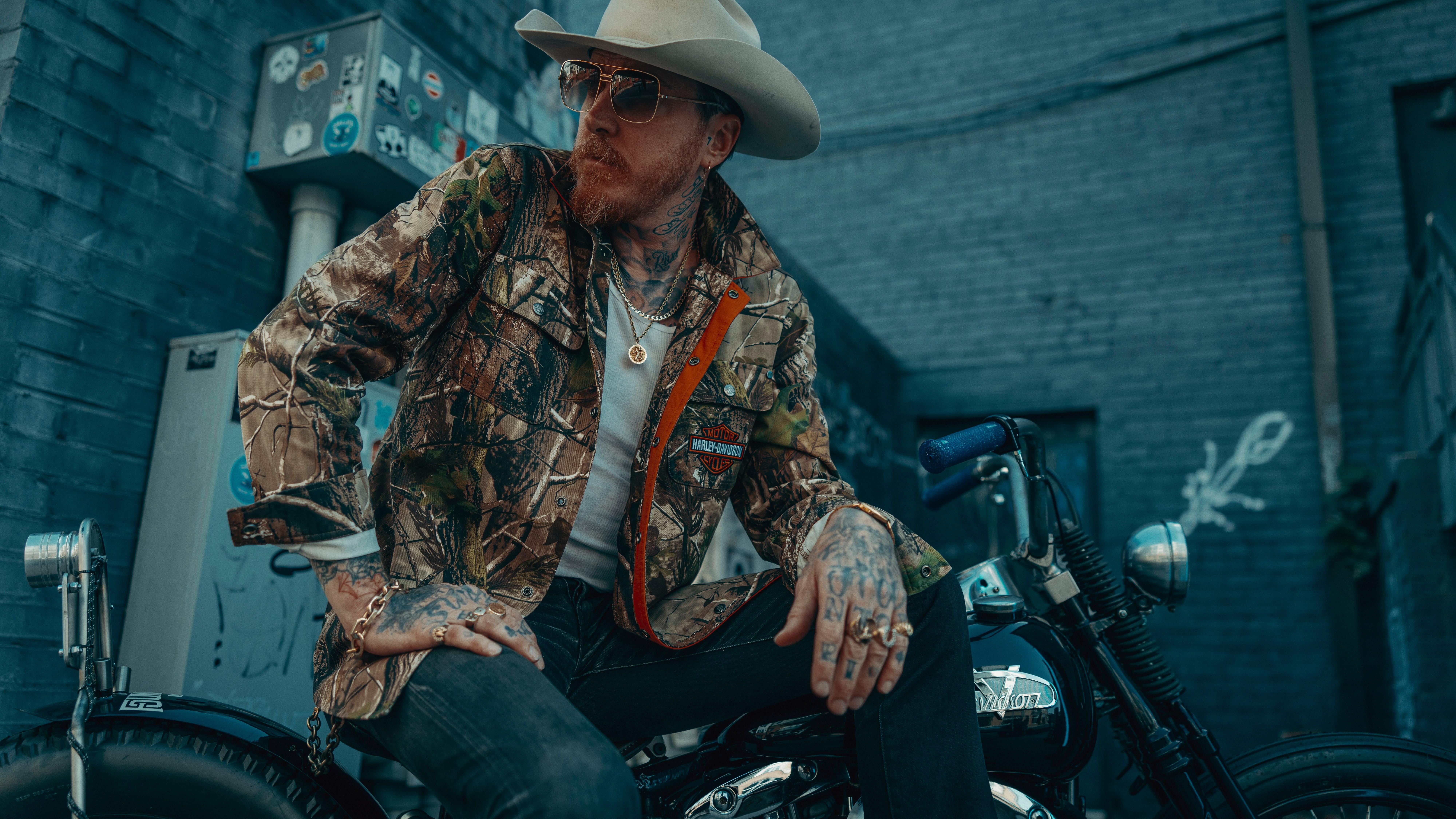 Harley shot with Bones 