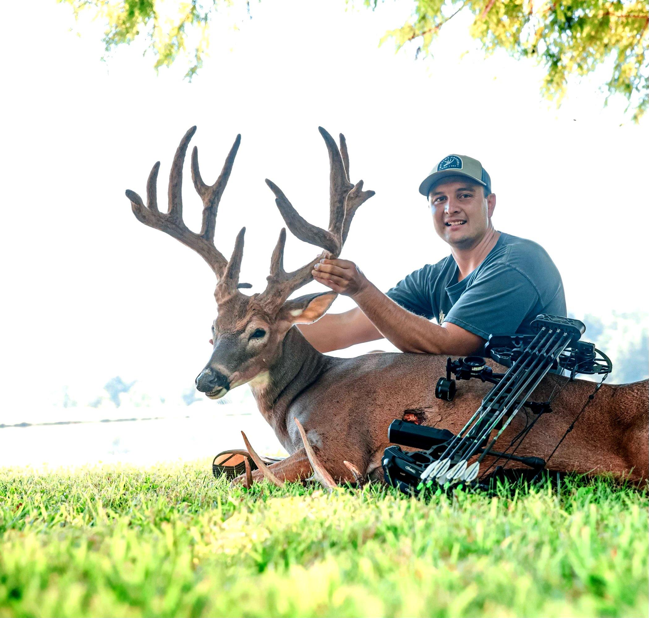 Deer Hunting in Kentucky - Realtree Camo