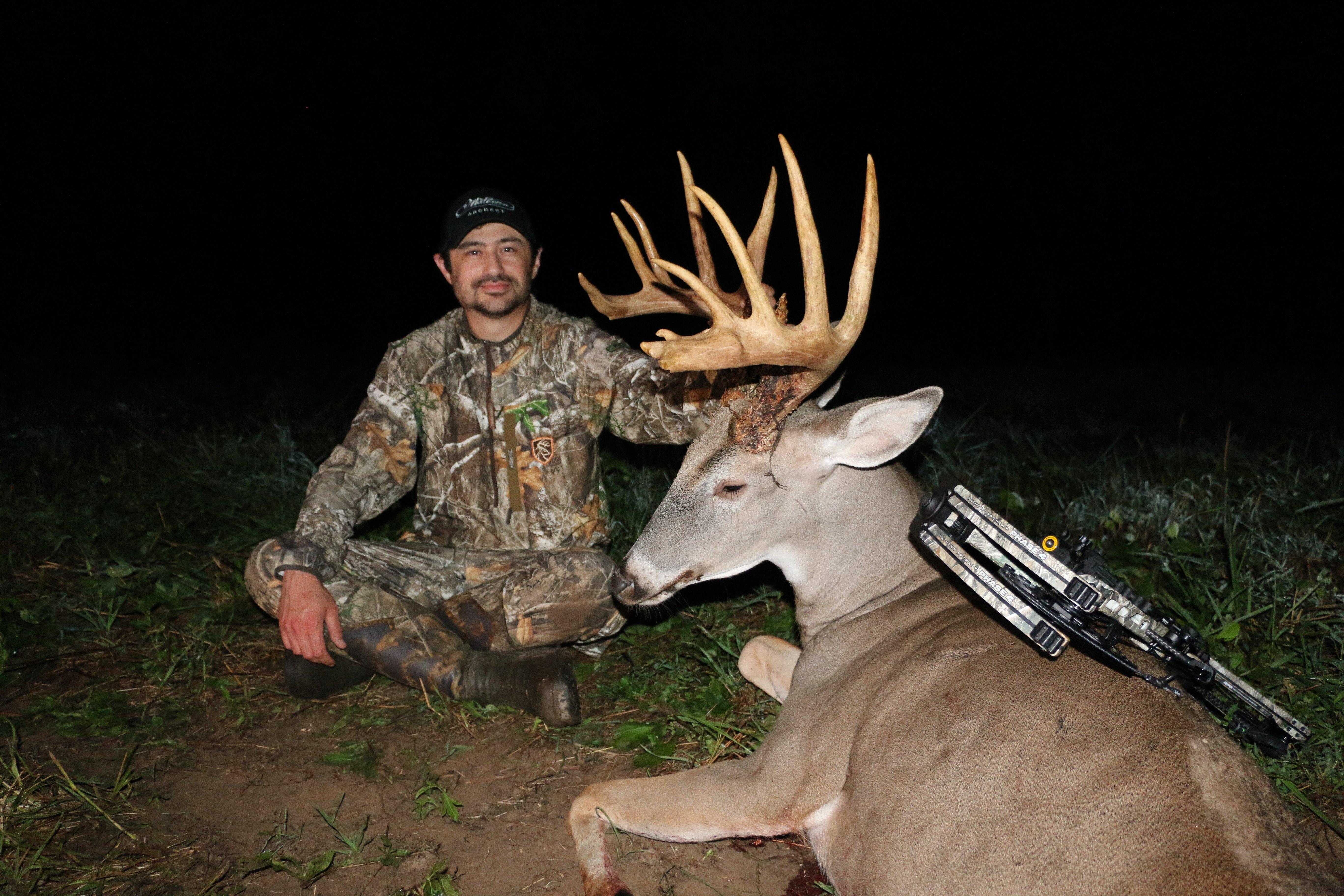 The Body of a Bowhunter - Realtree Camo