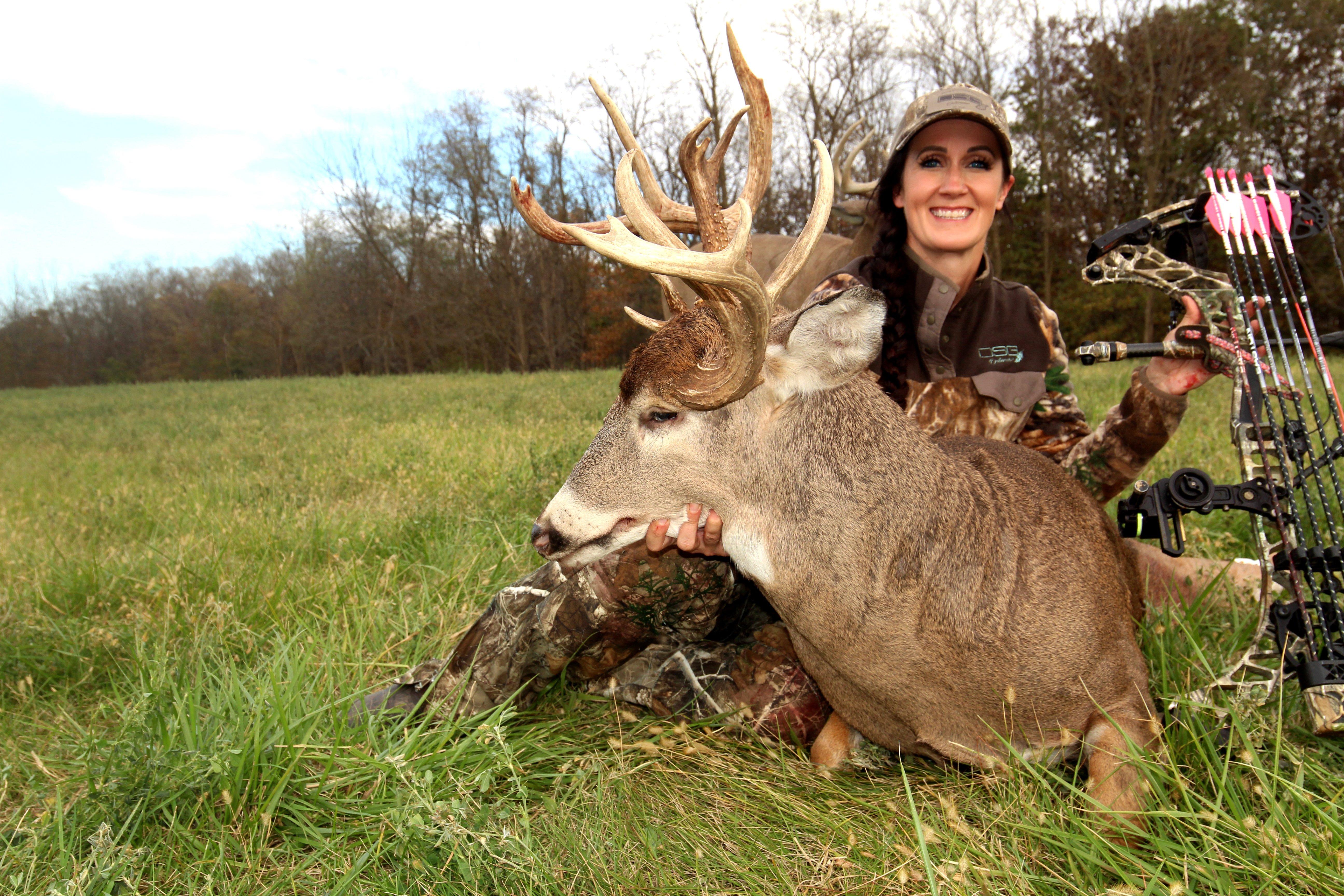 Image: ImageBy_Melissa_Bachman_whitetail_rack_5