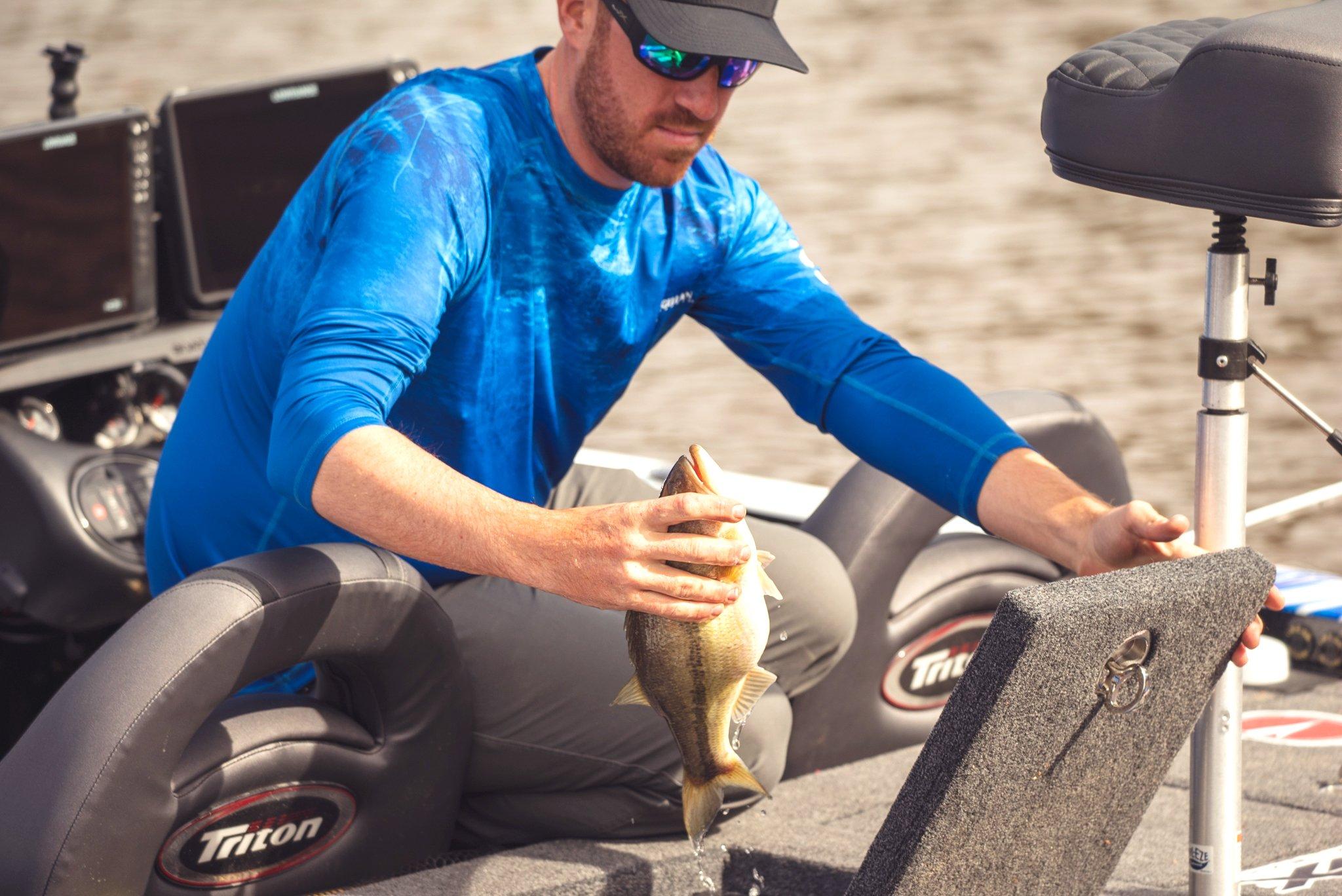 Indiana man breaks state fishing record twice in 1 day on Lake Michigan