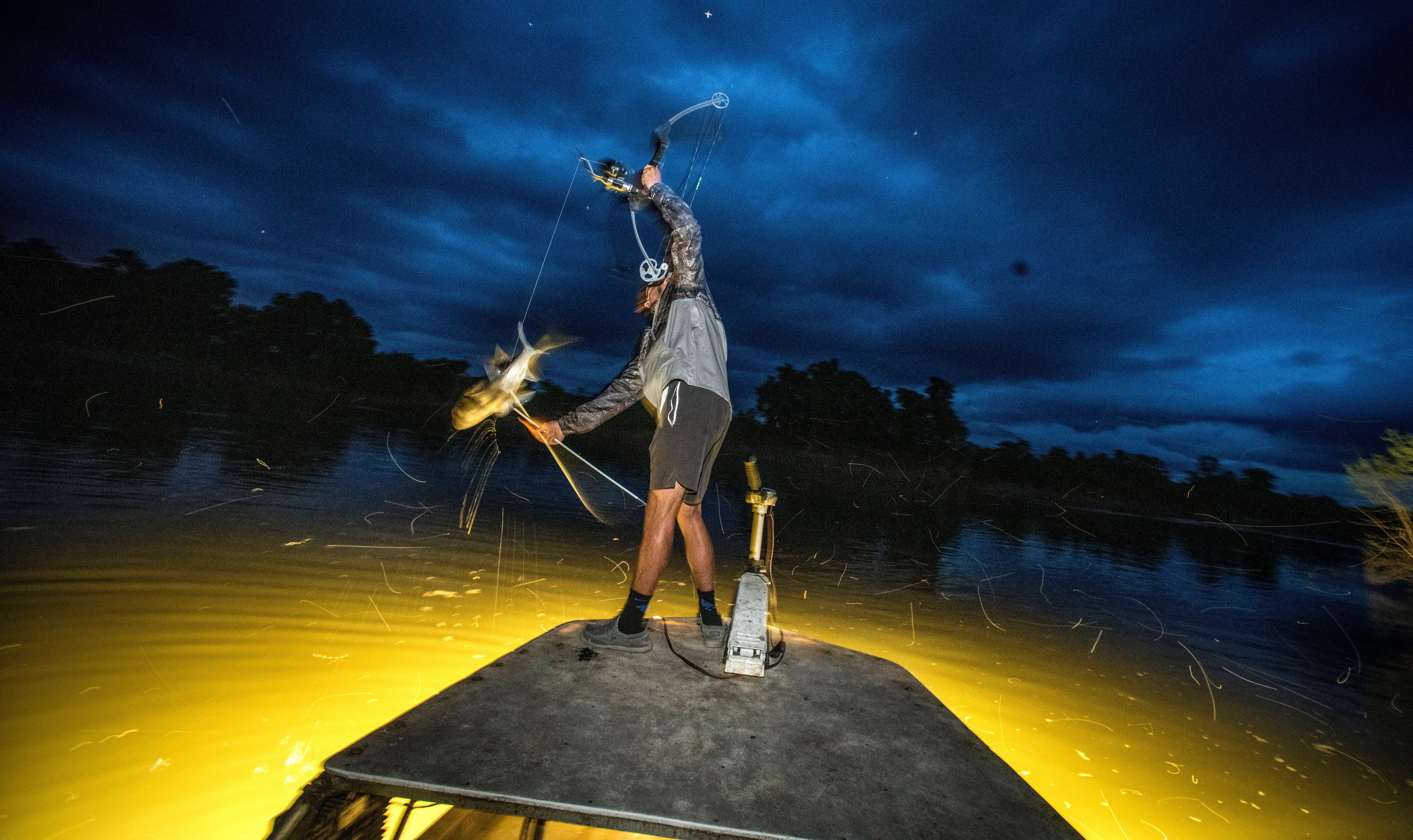 Image: ImageBy_Realtree_Media_bowfishing_bucket_list_5