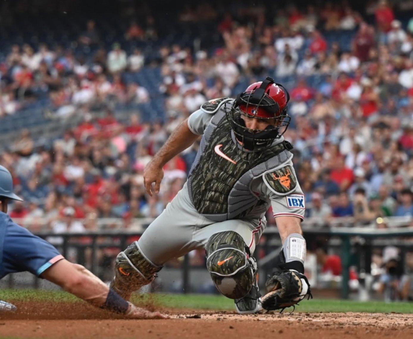 Mistaken Identity - Hunting Hawaii's Big Game — Fred Bohm, image size:1388x1138