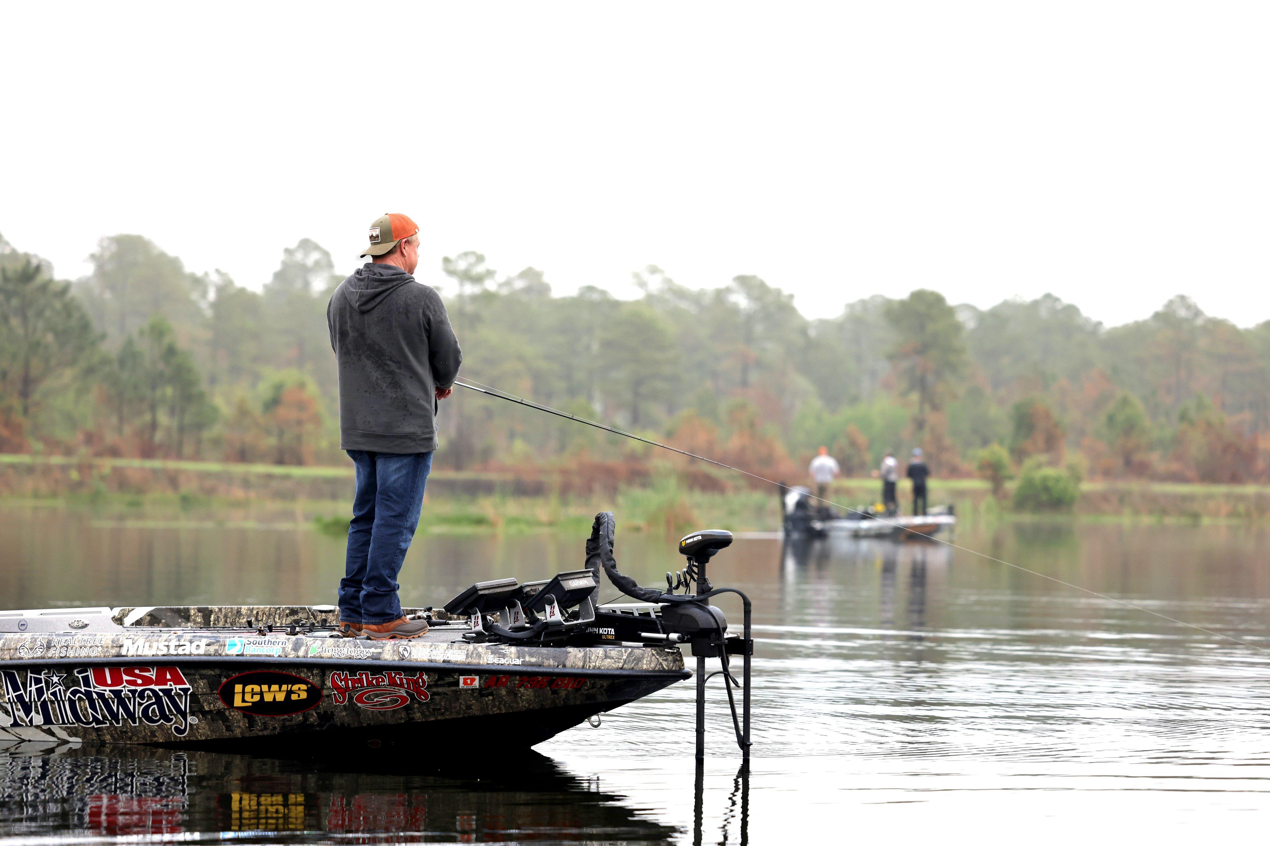 How to Find Bass on a New Lake - Realtree Camo