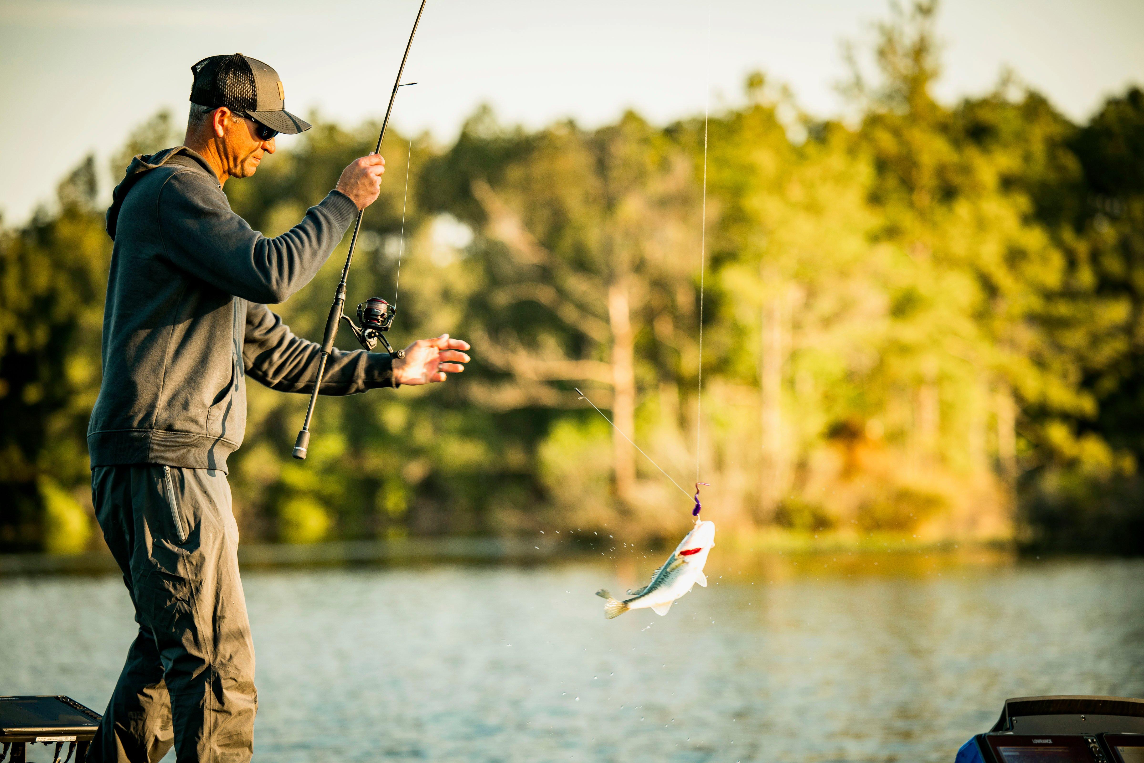 Buy Fish! Bass Lake - Fishing Board Game Online Turkey | Ubuy