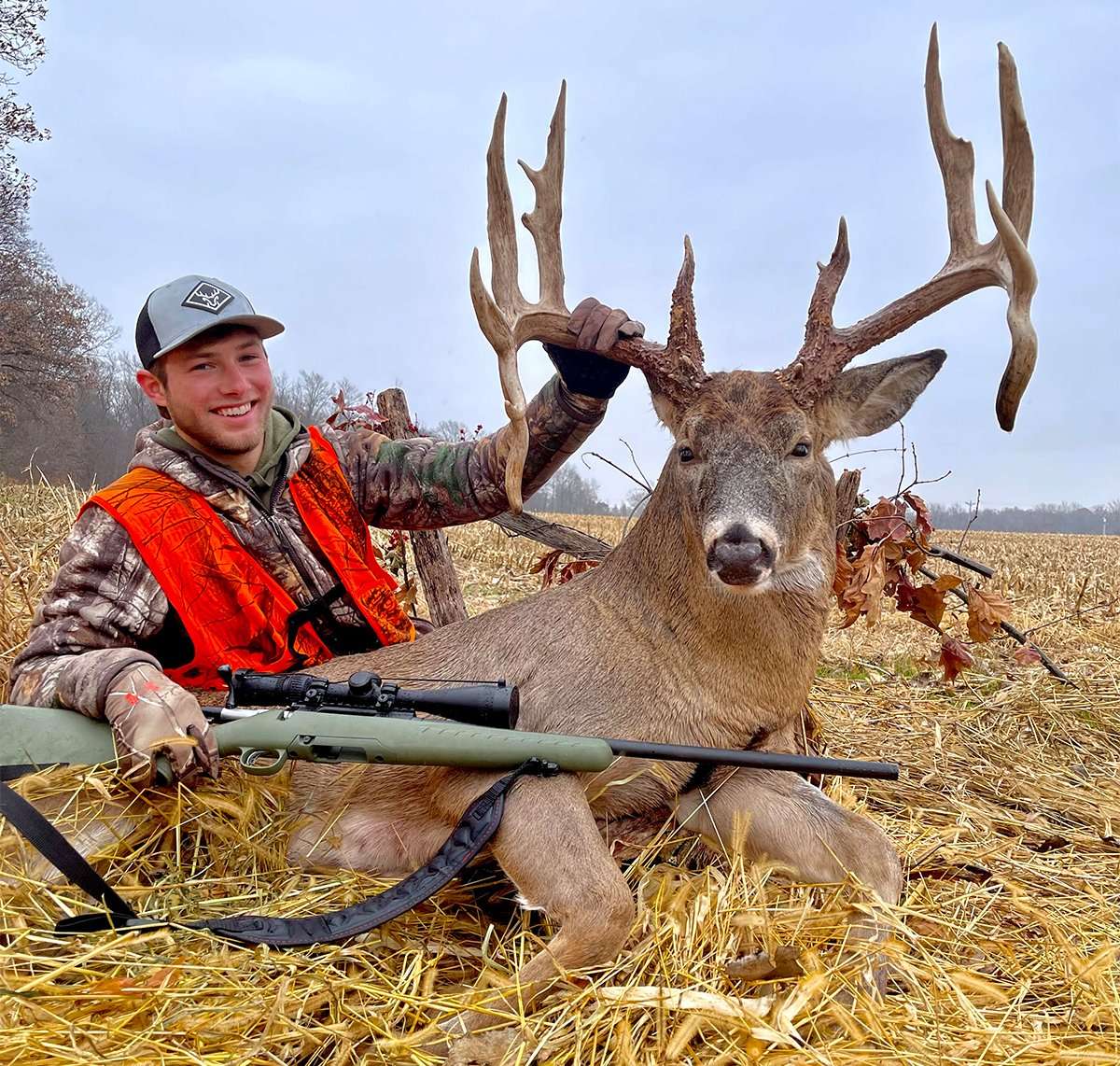 Ohio hunter Hayden Billing with his double drop-tine trophy. Ohio hunter Hayden Billing with his double drop-tine trophy.