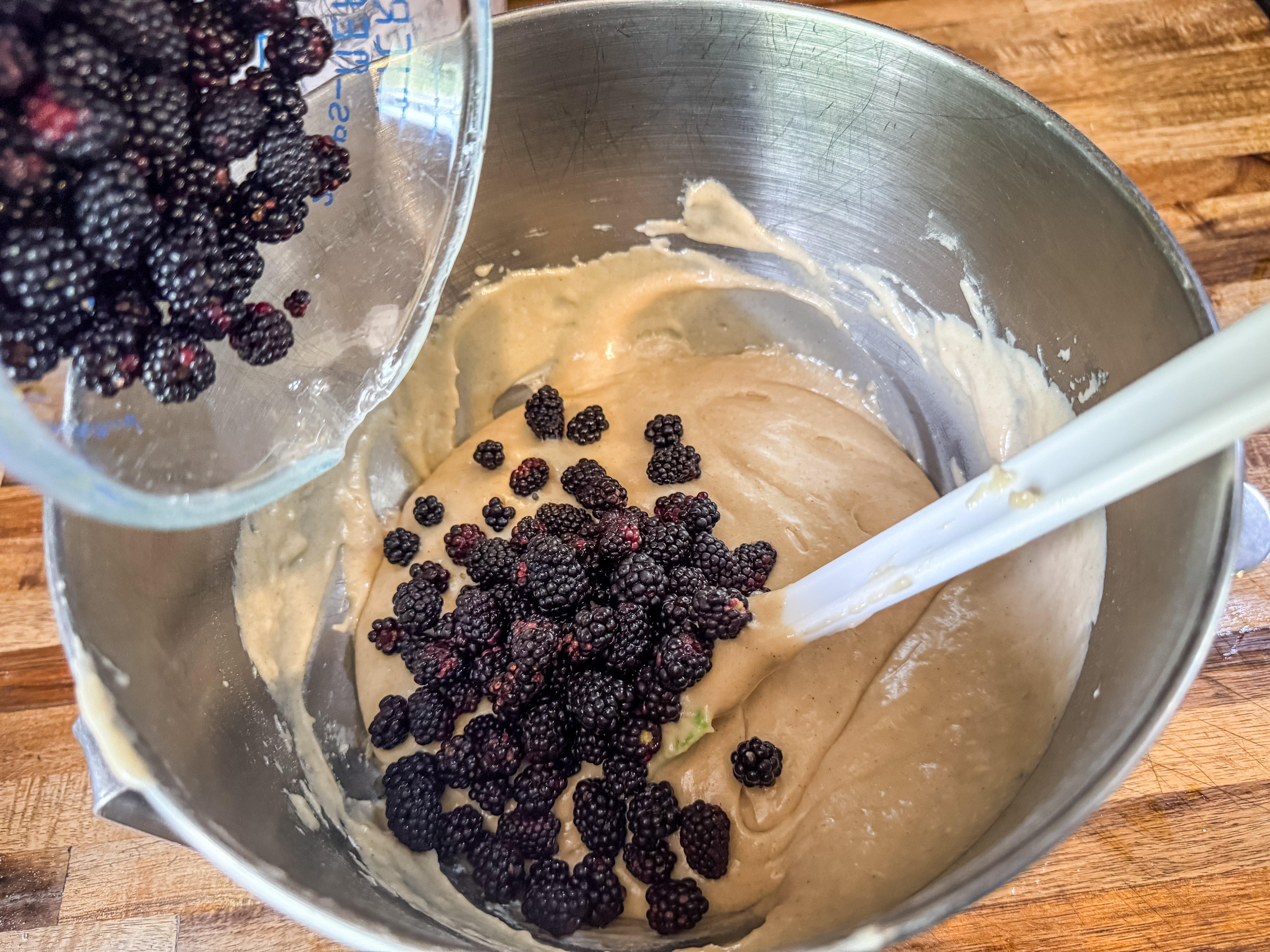 Image: blackberry_muffins_5