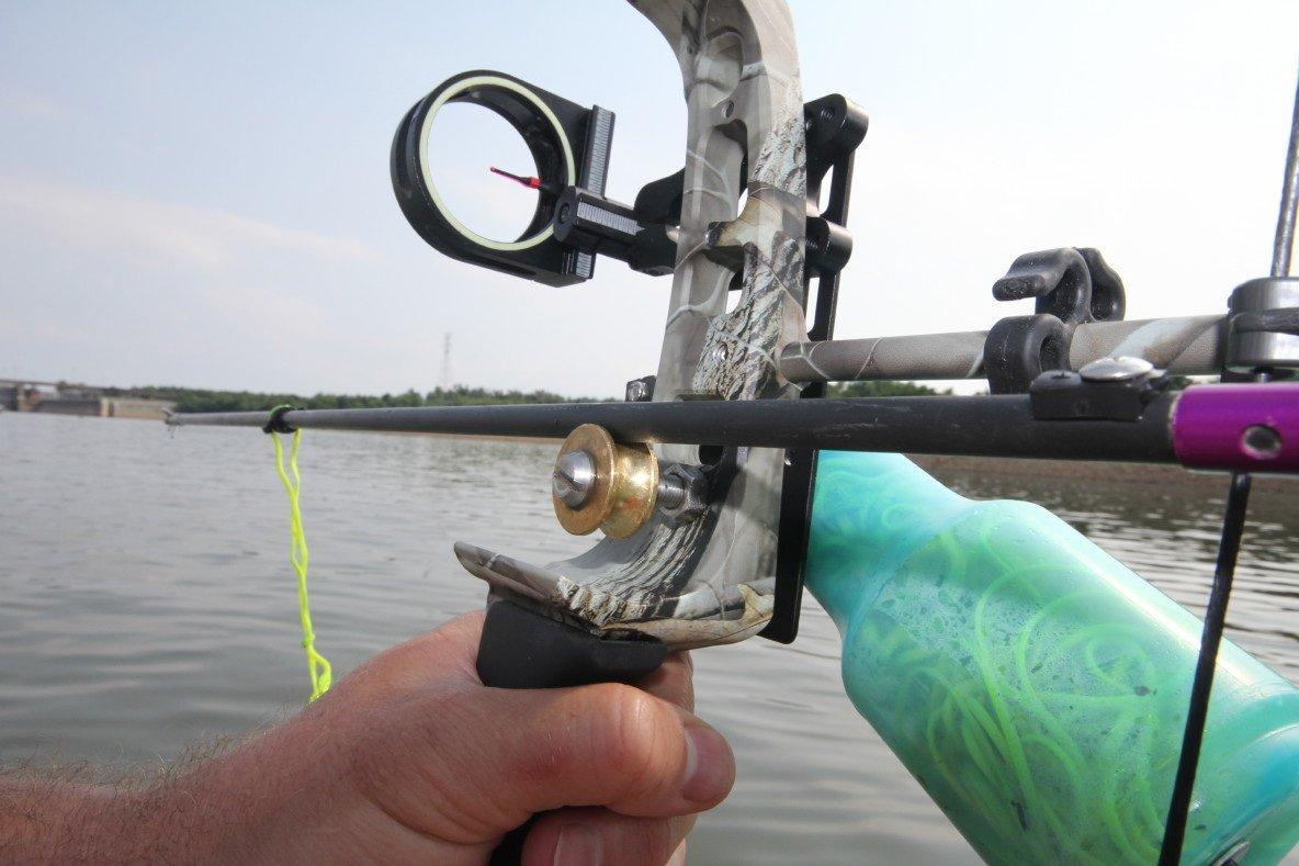 Archery Bowfishing Kit Bowfishing Reel With 3pcs Fishing Arrows Bowfishing Tool