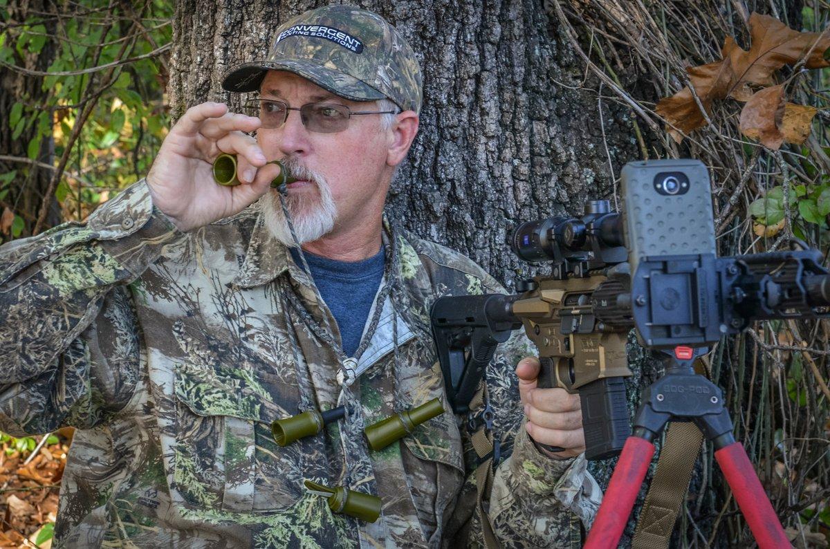 Realtree pro staffer and Convergent Hunting Solutions' Byron South talks to 'em. (Convergent Hunting Solutions photo)
