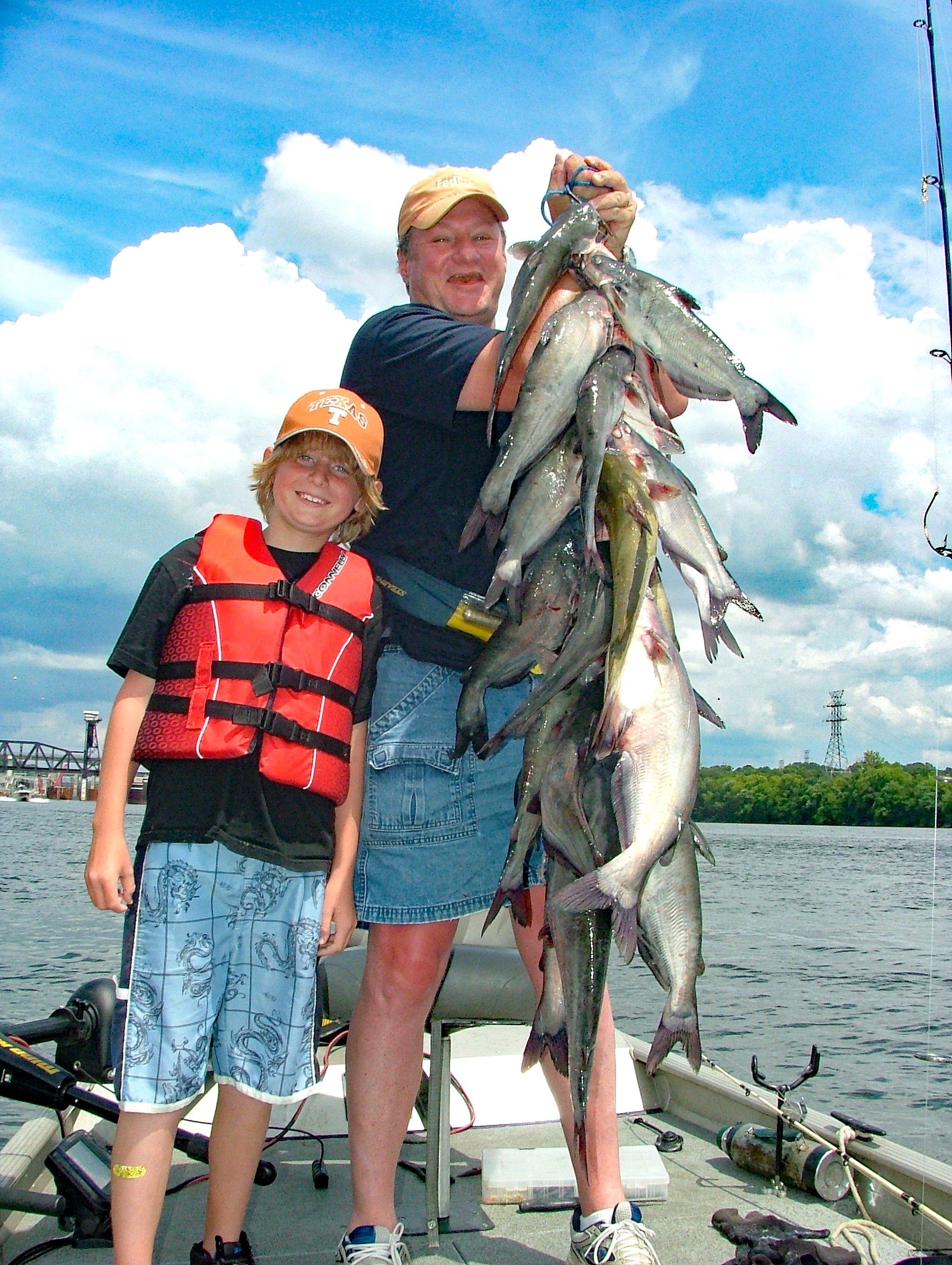 Using Skipjack Heads To Catch GIANT Catfish (Ft. Fishing with Billy