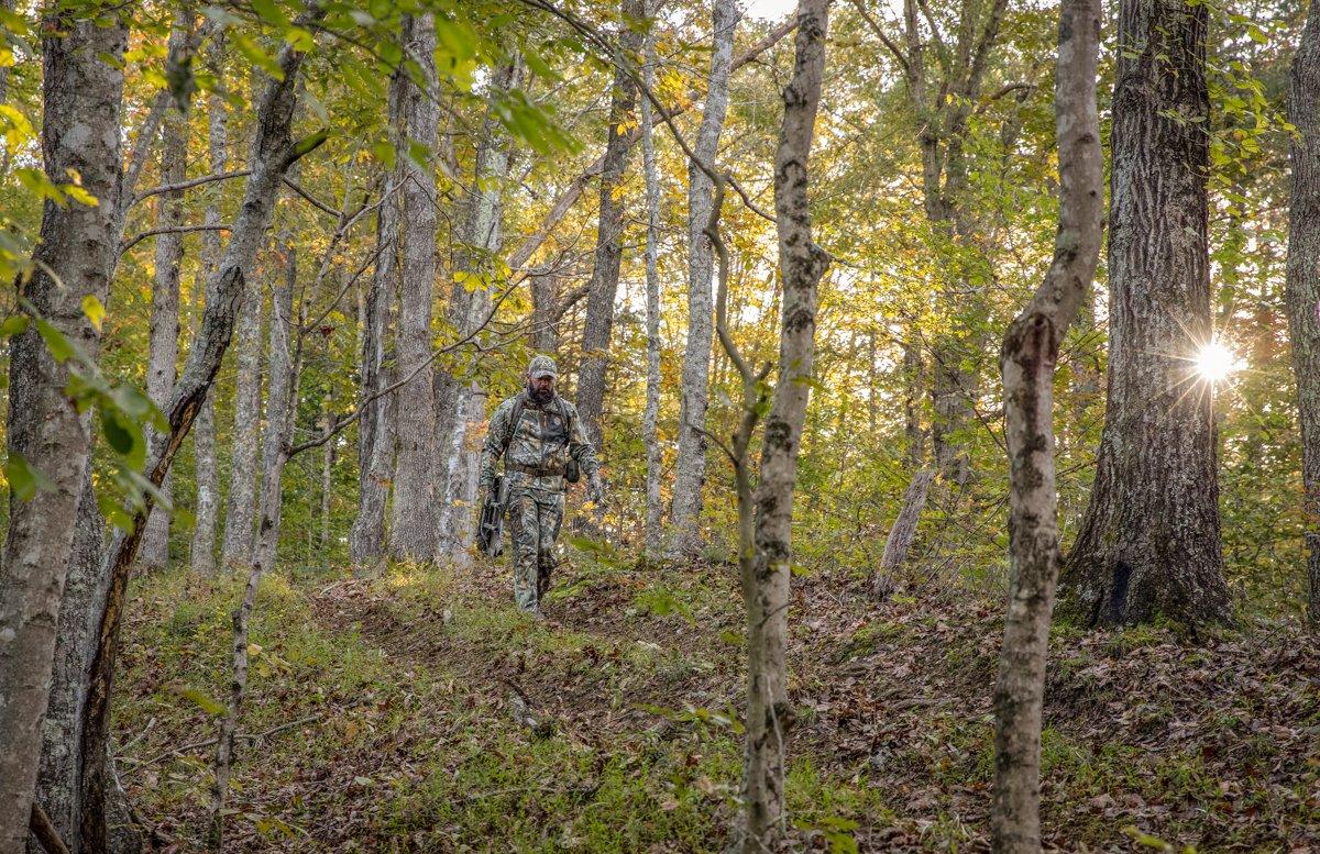 Womens Kinetic Hybrid Hoodie - Banded Hunting Gear