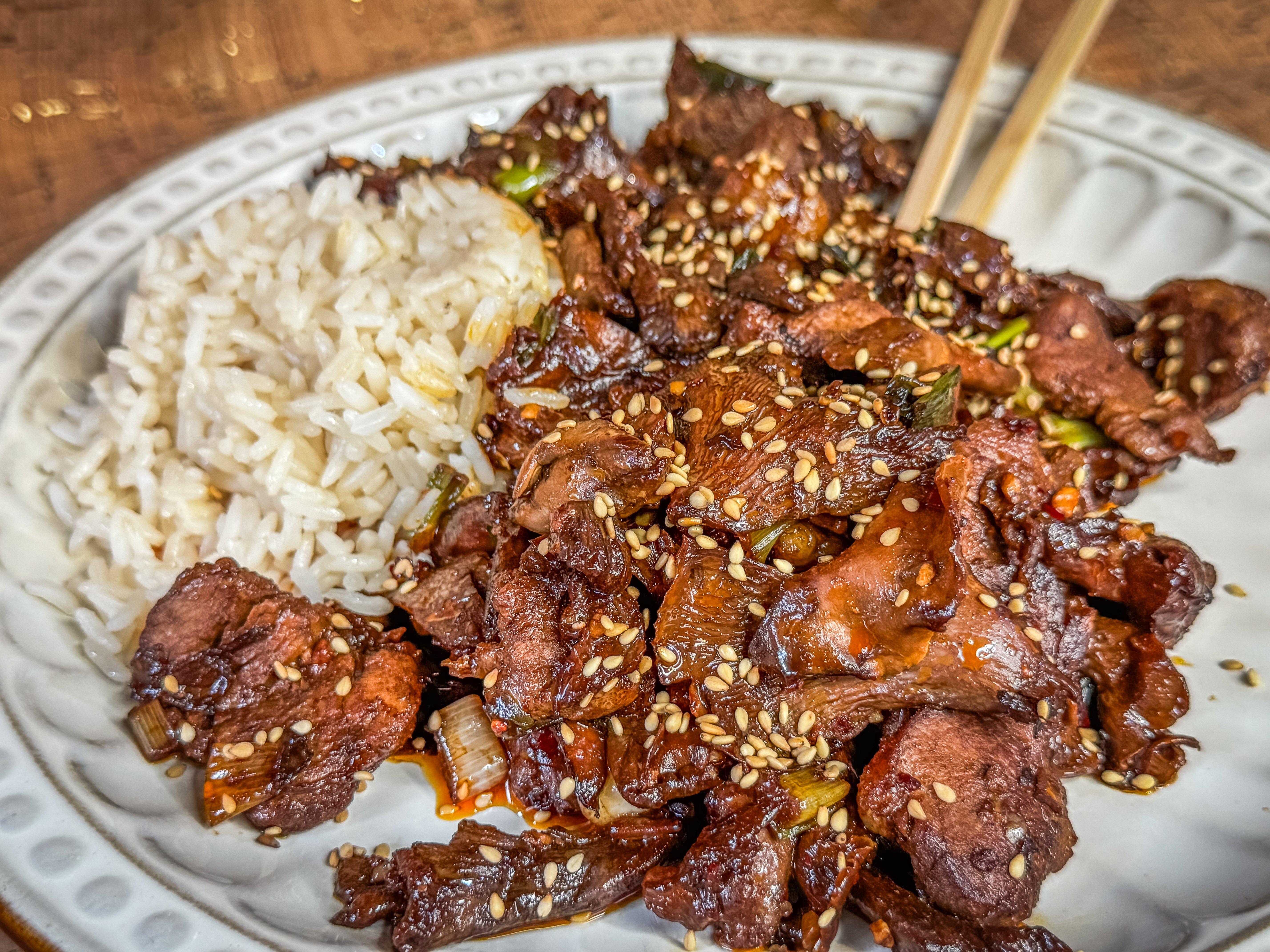 Image: chanterelle_pork_stir_fry_8