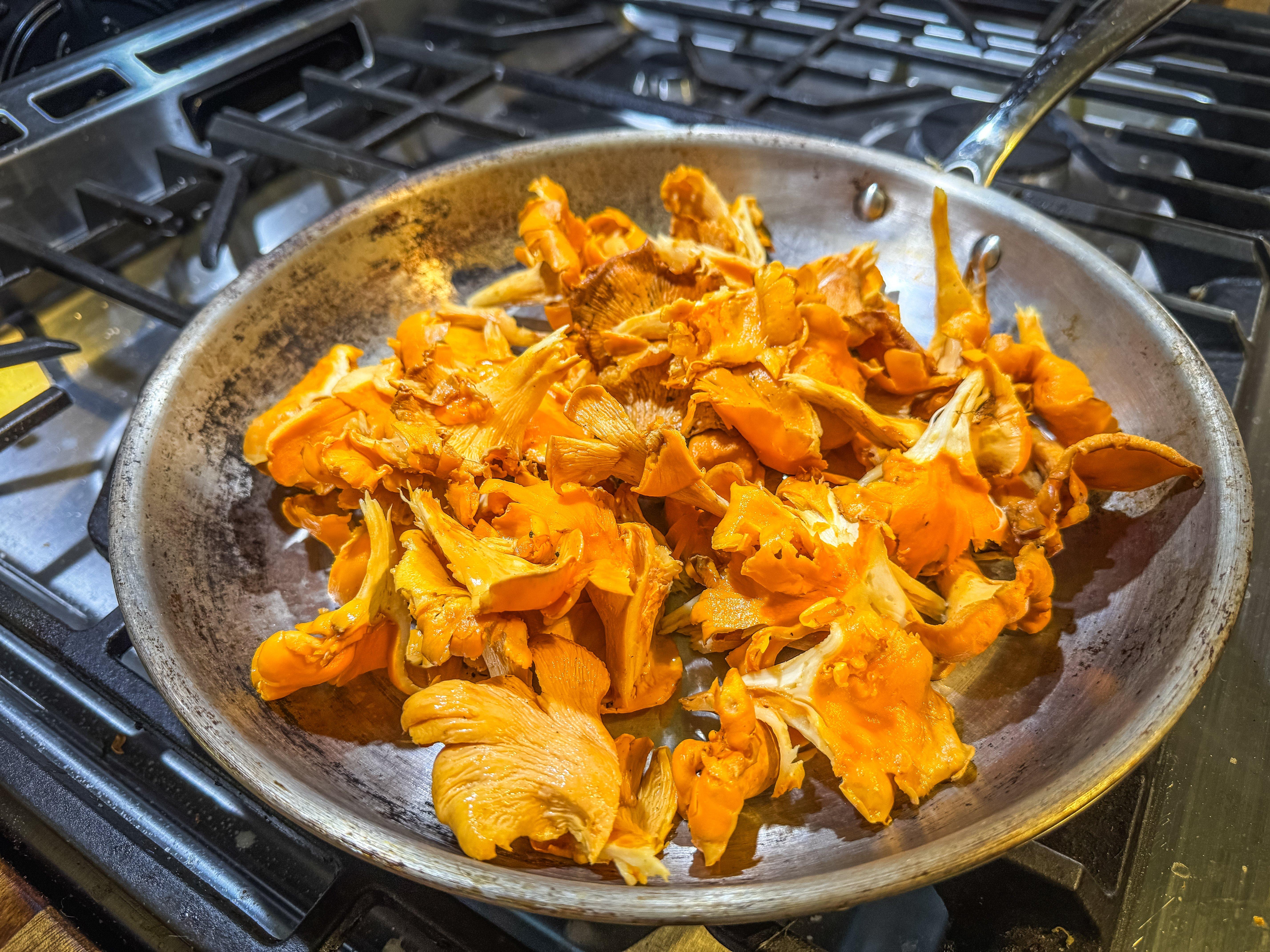 Image: chanterelle_whiskey_2
