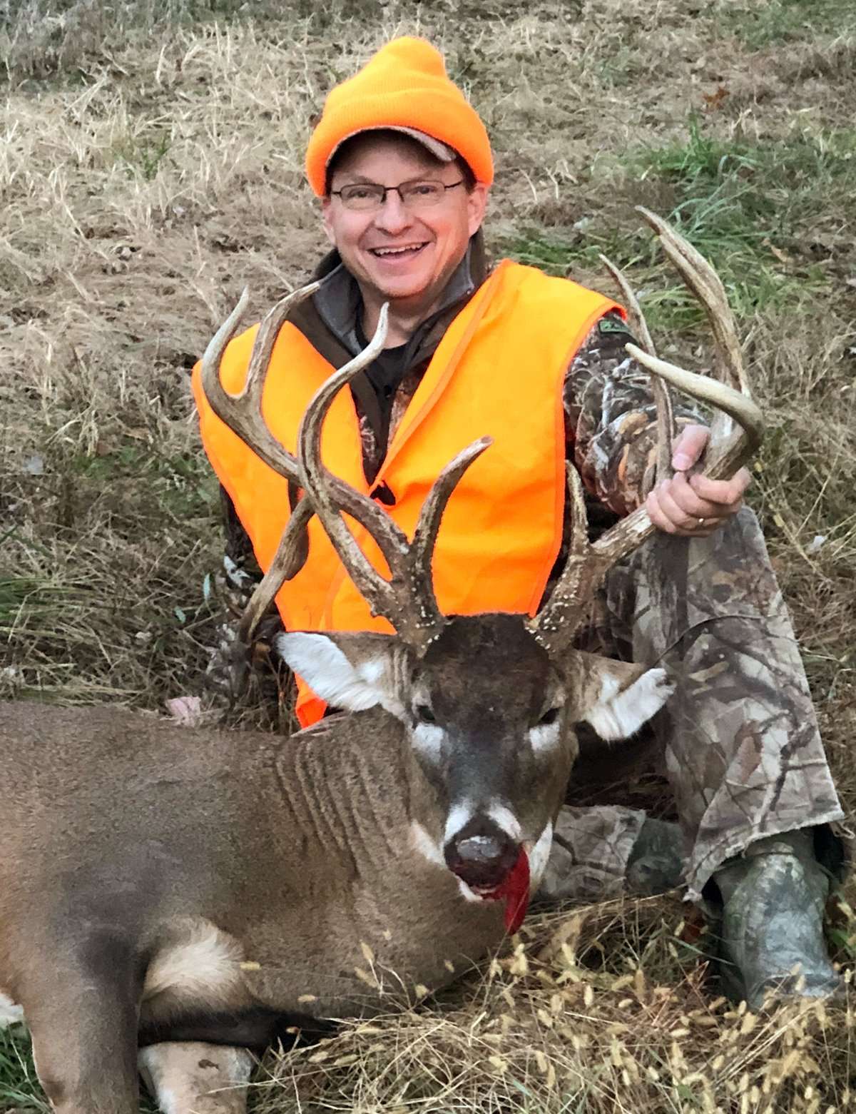 Chris Dussold of Midwest Whitetail scored on this 194-inch Illinois whitetail. Image courtesy of Chris Dussold