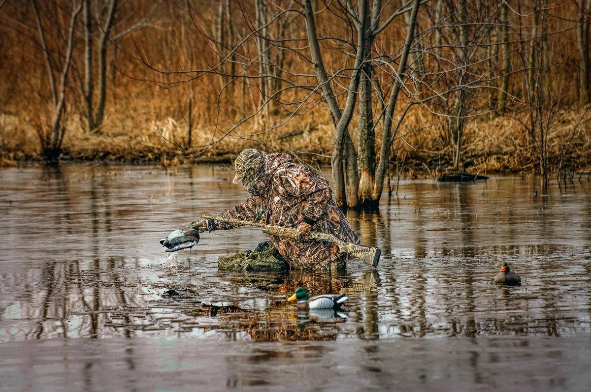 Sometimes, we hesitate to move or change our decoy spreads when ducks and geese shy away. That's a mistake. Photo © Bill Konway