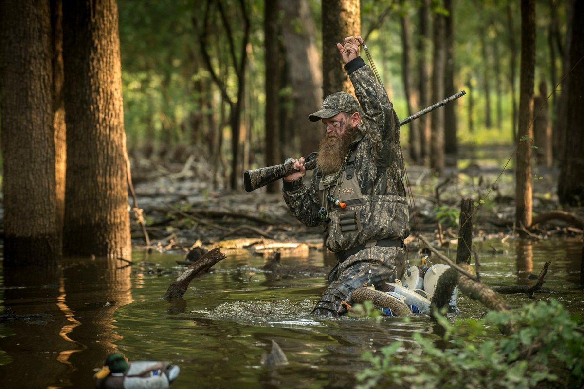 When surrounded by hunting pressure, you must do something different than the other groups. Learn how the pros adapt. Photo © Bill Konway
